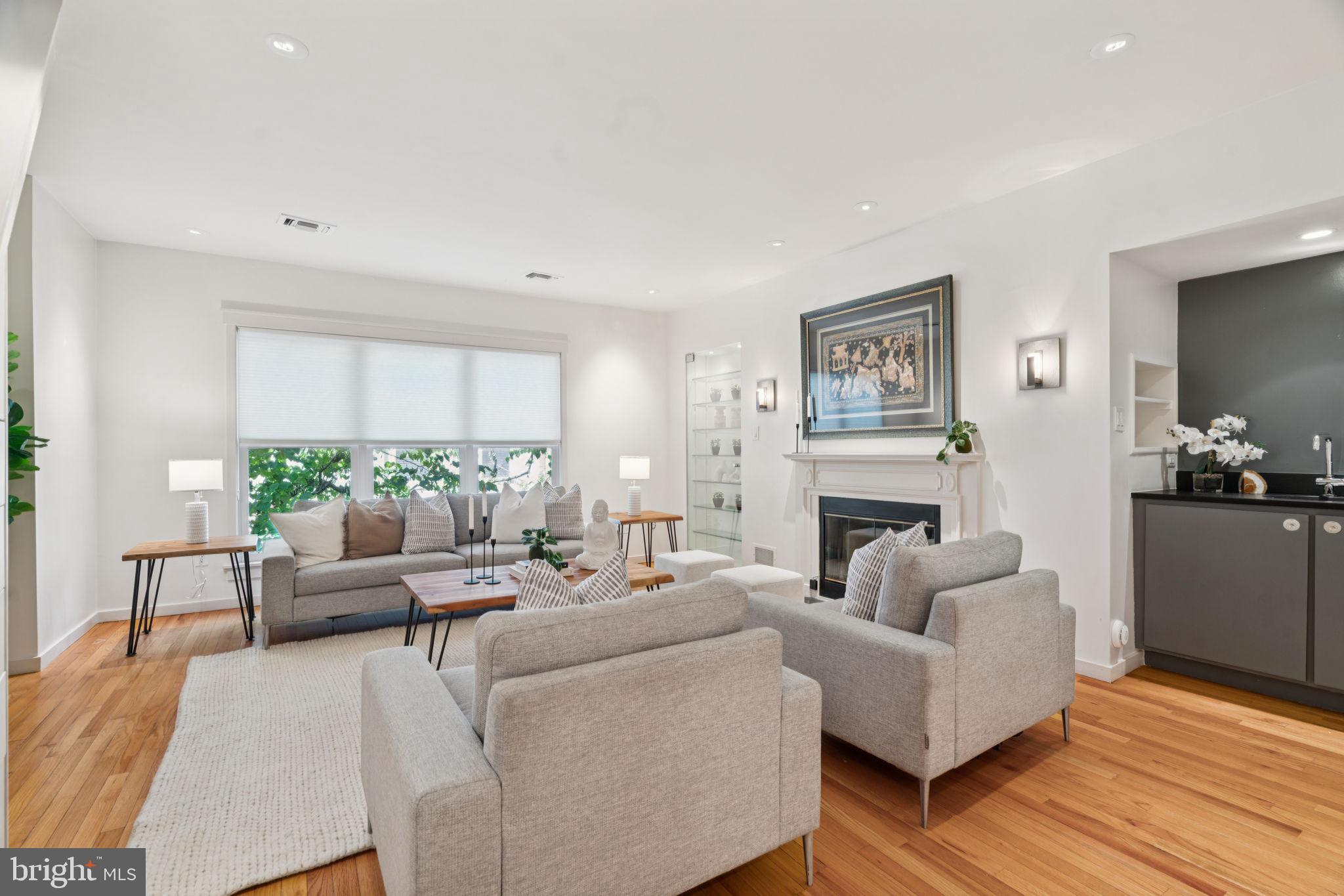 WASHINGTON SQ WEST - Residential