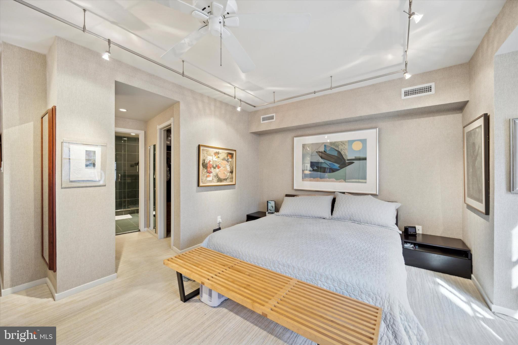 WASHINGTON SQ WEST - Residential
