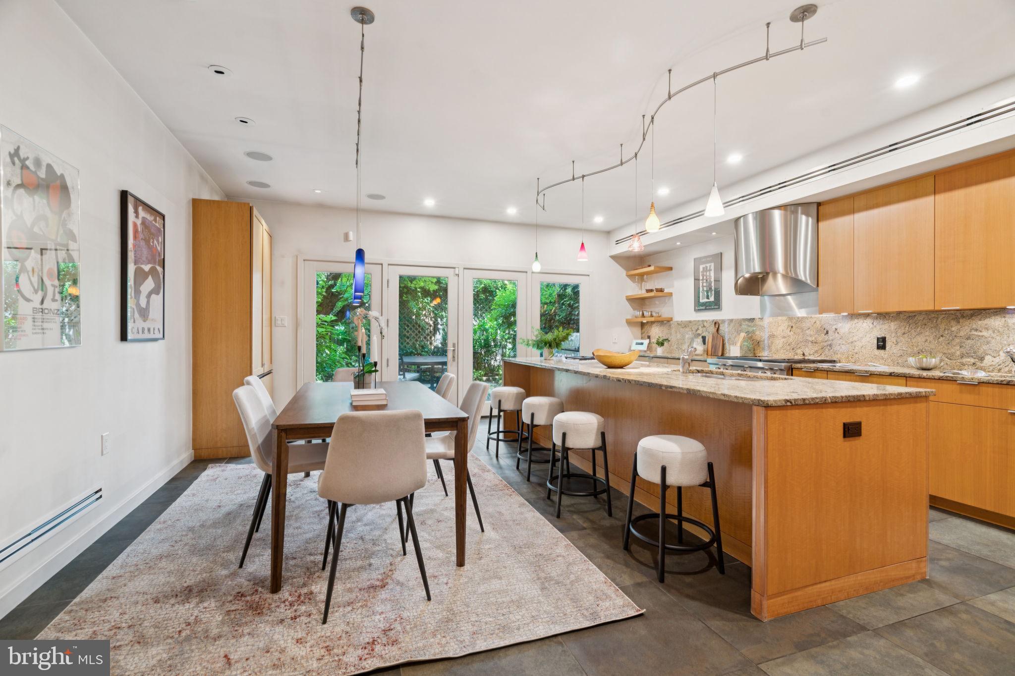 WASHINGTON SQ WEST - Residential