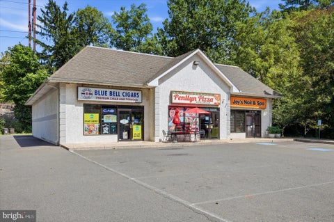 Photo of 401 Penllyn Pike, PENLLYN, PA 19422 (MLS # PAMC2192654)