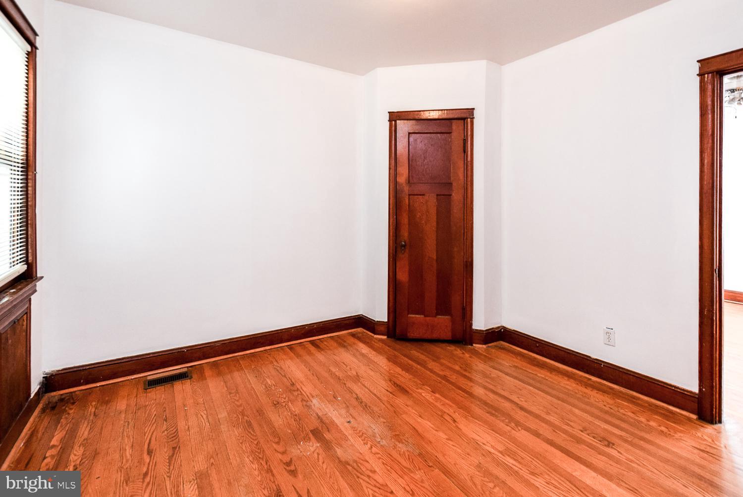 JOSEPH LEE - Residential