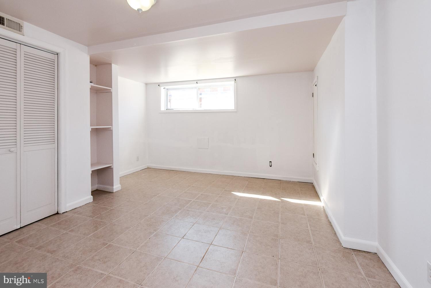 JOSEPH LEE - Residential