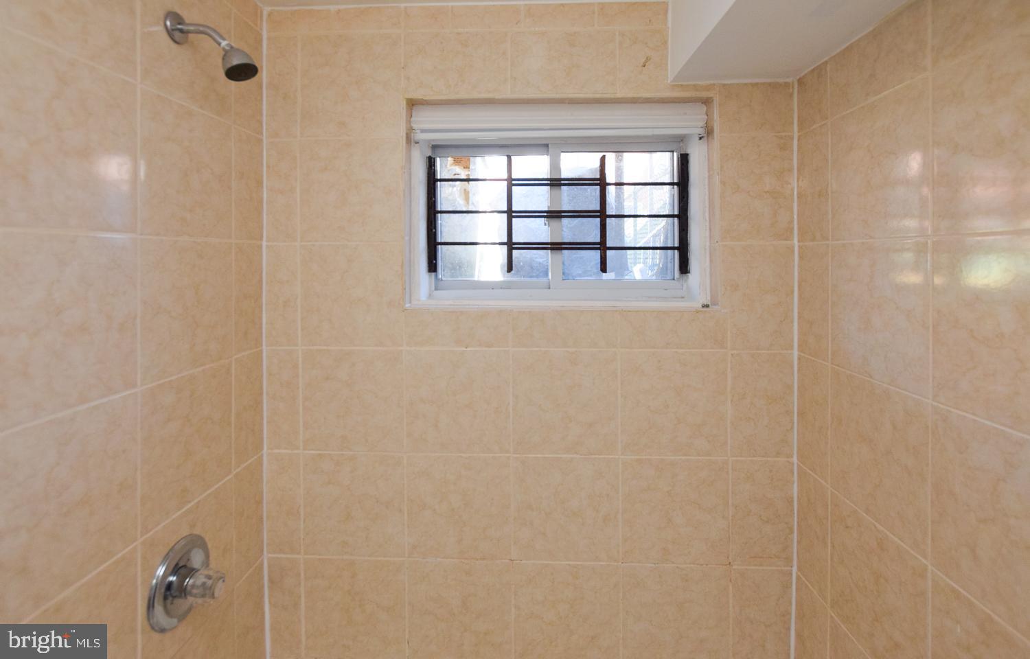 JOSEPH LEE - Residential