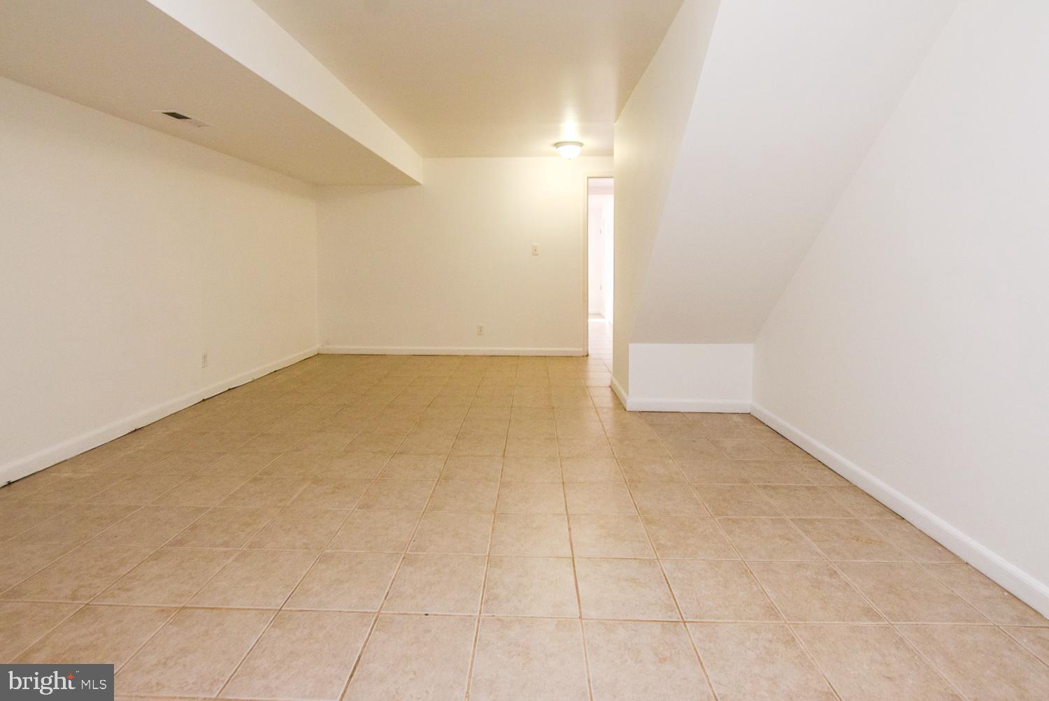 JOSEPH LEE - Residential