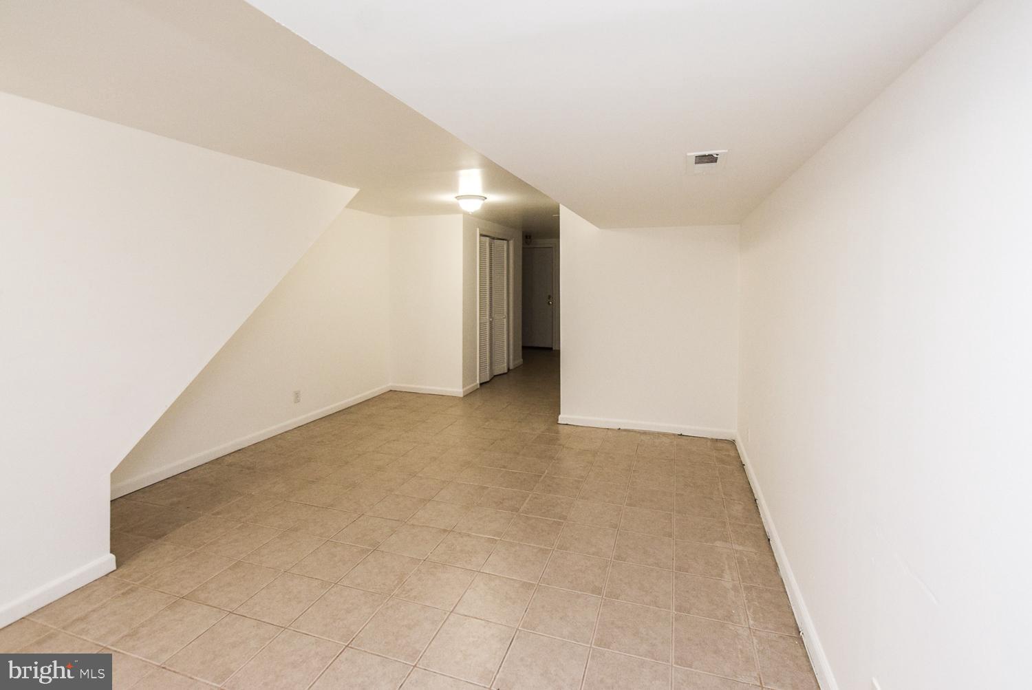 JOSEPH LEE - Residential