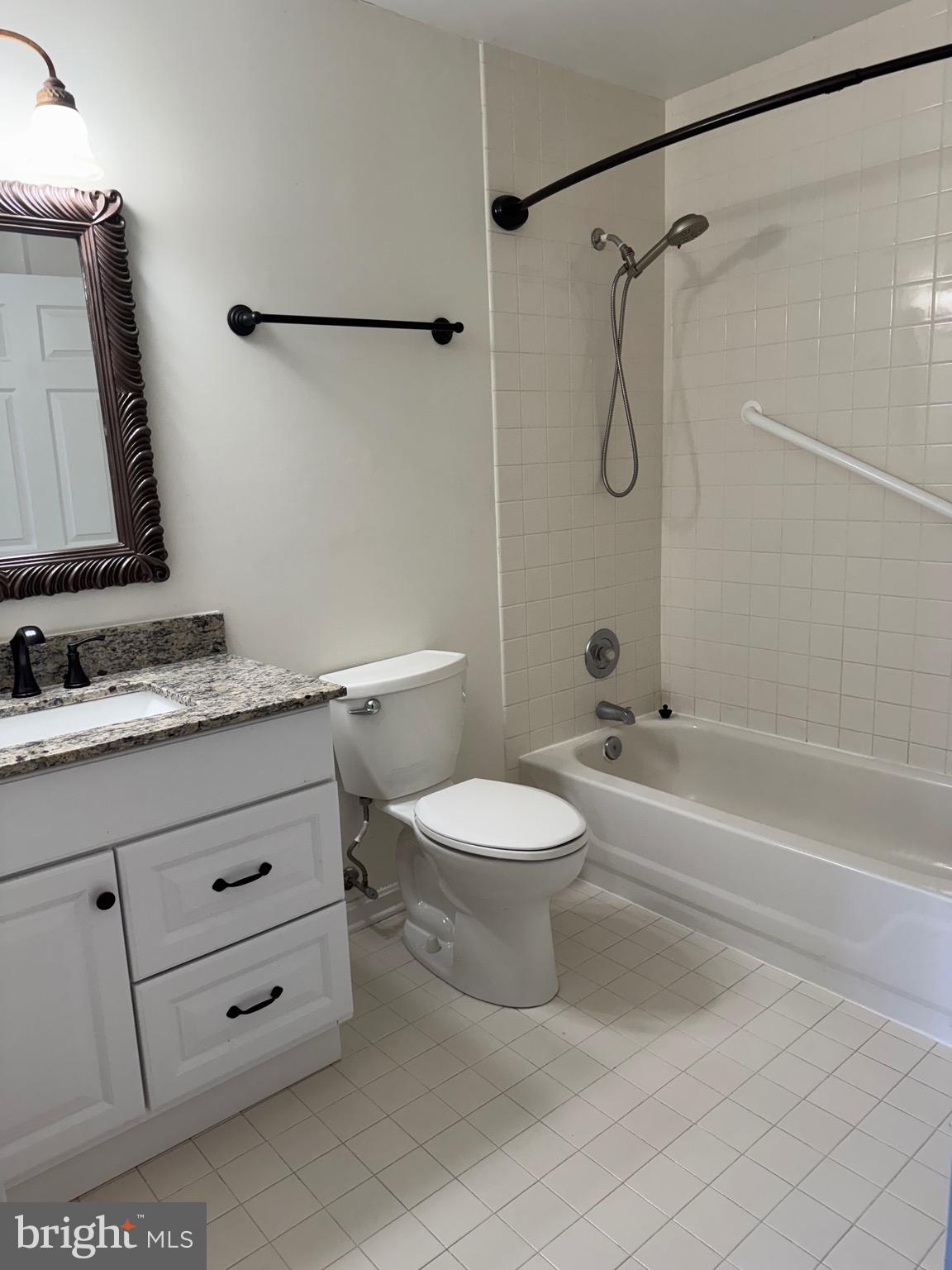 HUNTERS RUN VILLAGE - Residential Lease