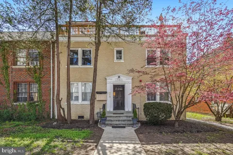 MLS: DCDC2193828