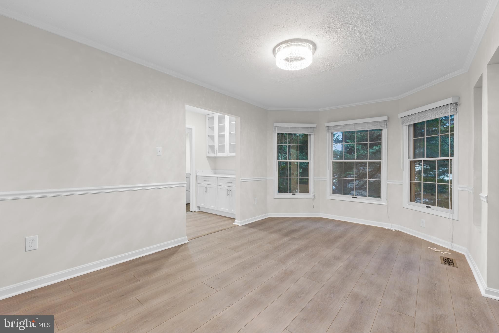 SHAKER WOODS - Residential