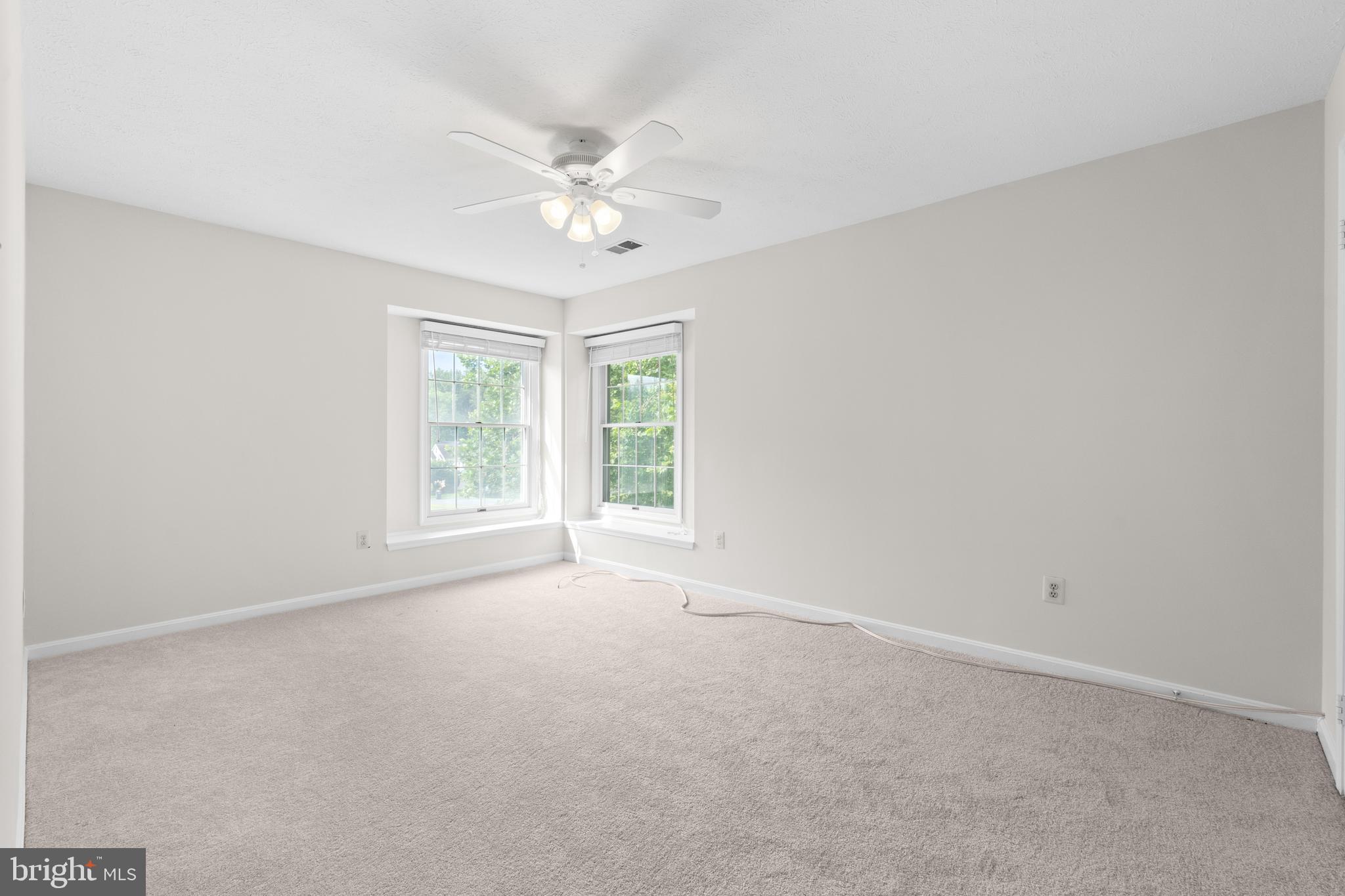 SHAKER WOODS - Residential