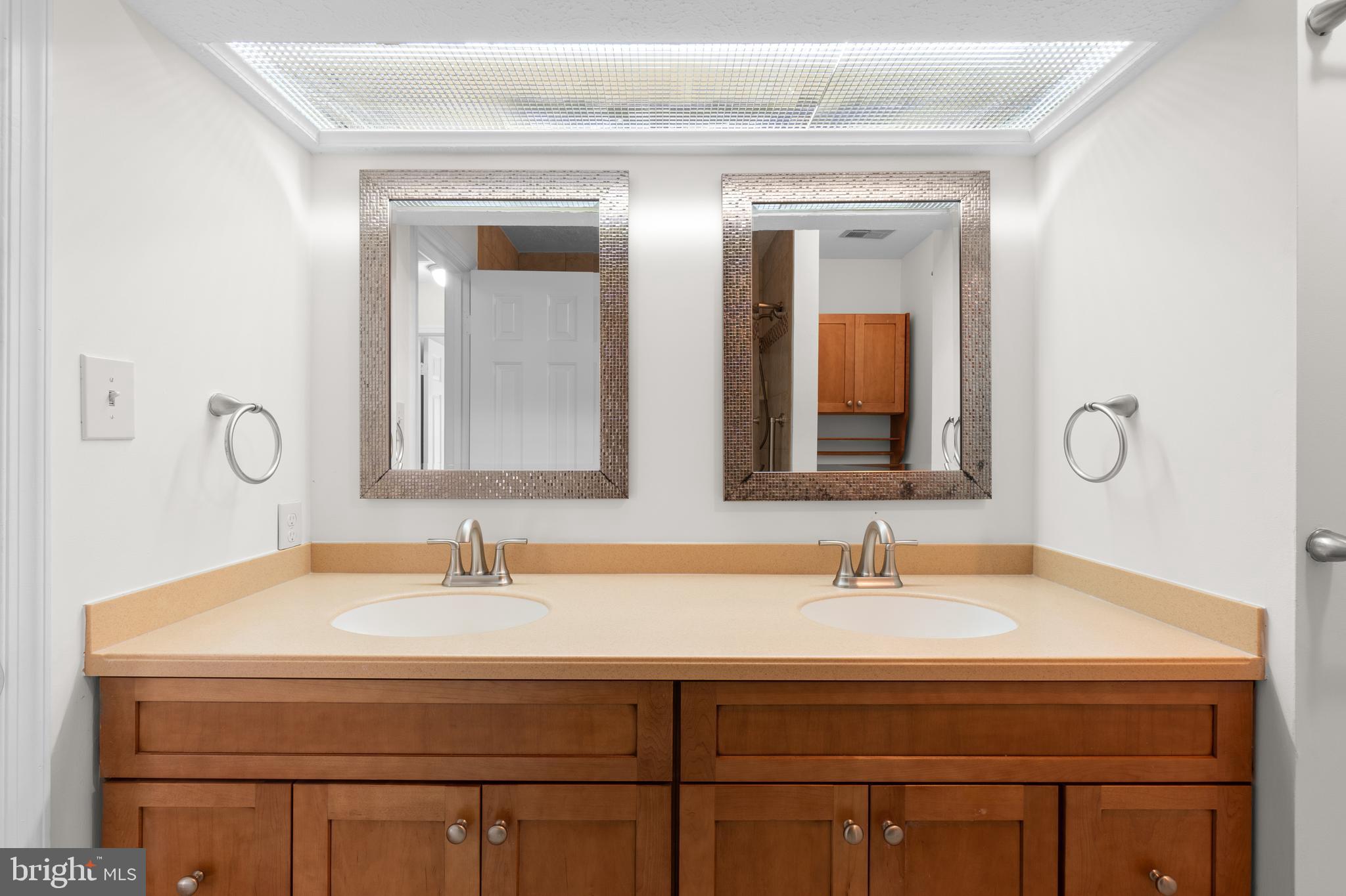 SHAKER WOODS - Residential