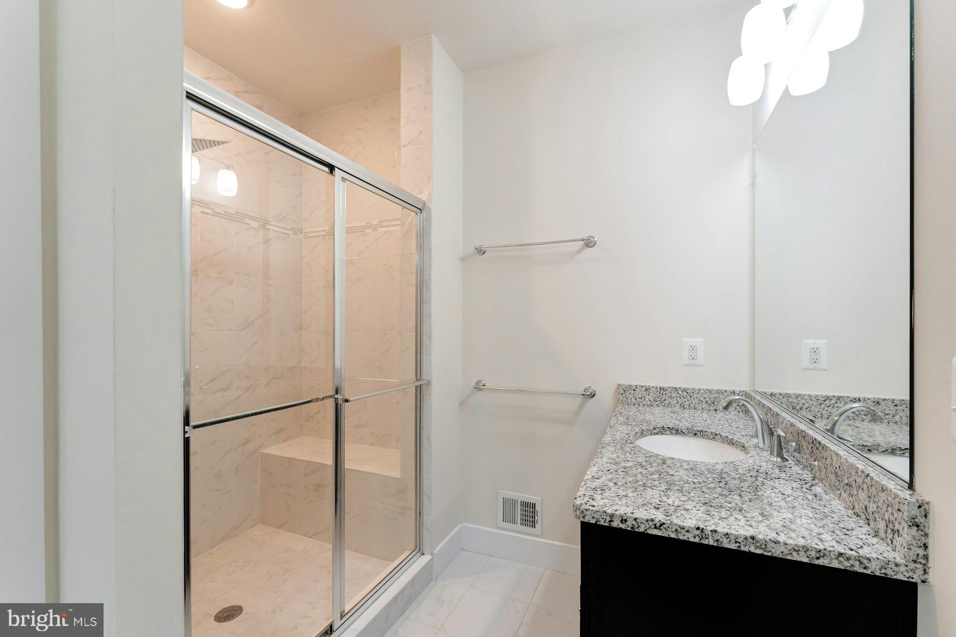 SM ONE LOUDOUN CONDO - Residential Lease