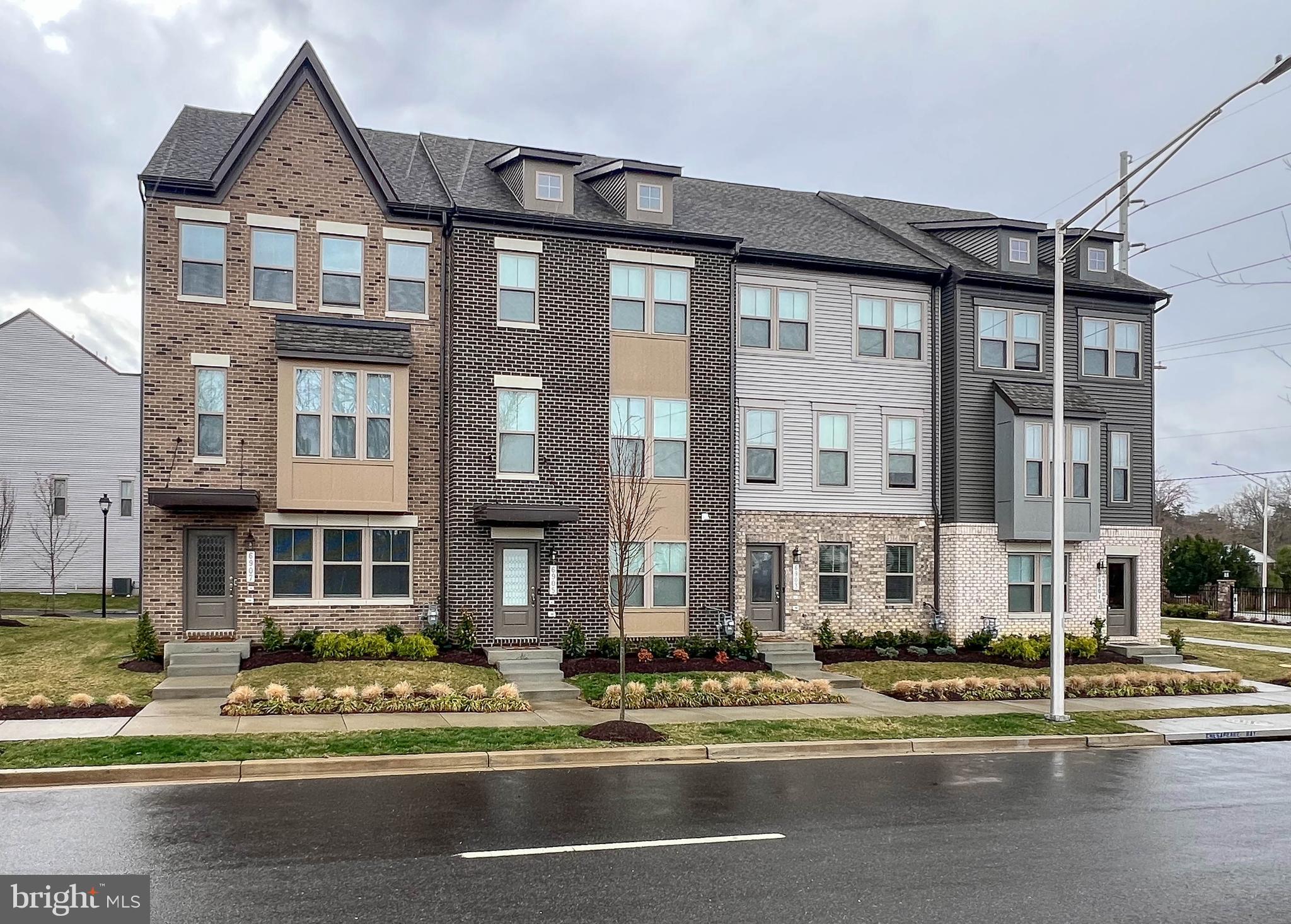 6907 SAVANNAH PARKWAY