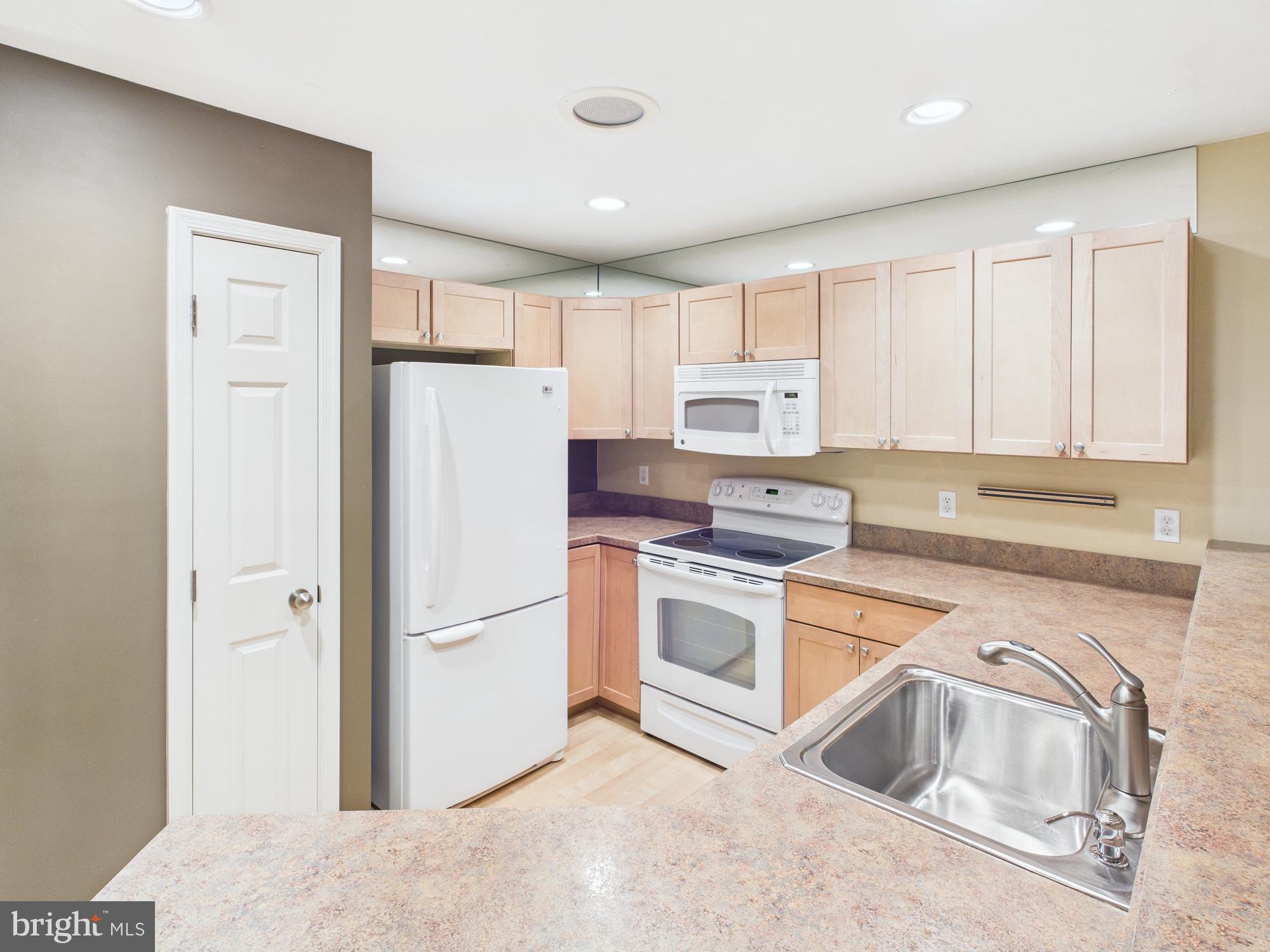 ASHCOMBE FARMS - Residential