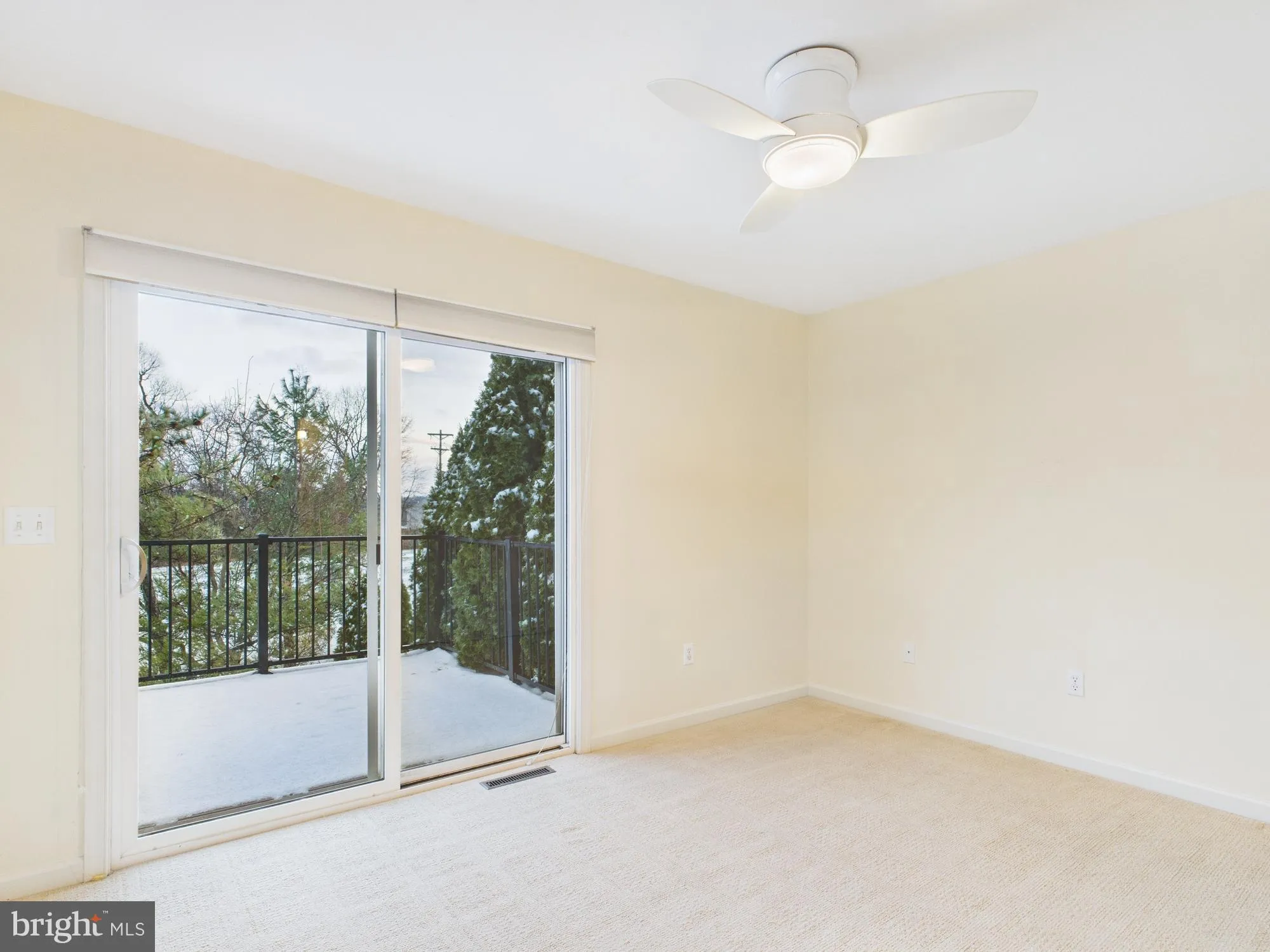 Dover, Pennsylvania 17315, United States, 2 Bedrooms Bedrooms, ,2 BathroomsBathrooms,Residential,Pending,252268