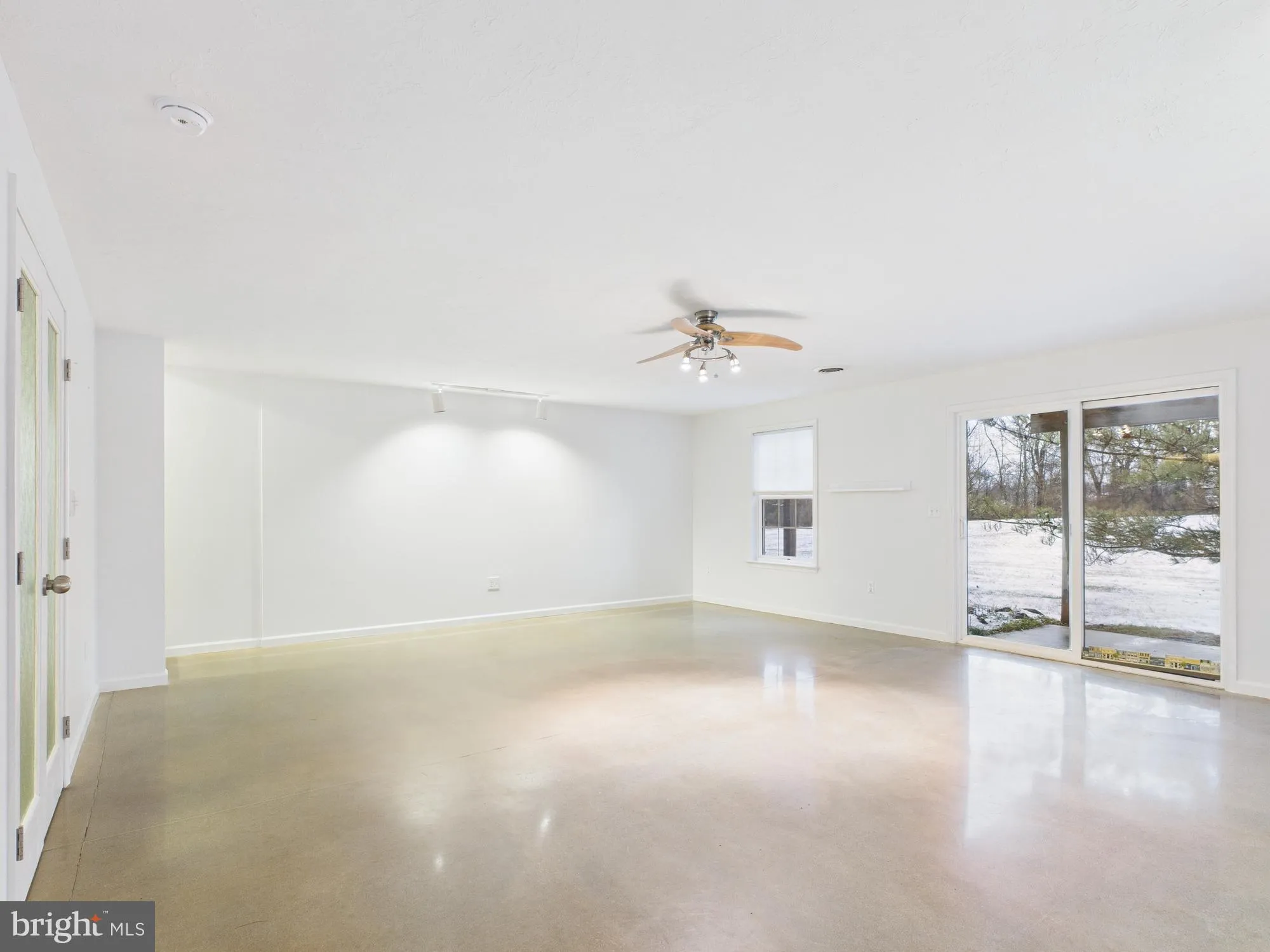 Dover, Pennsylvania 17315, United States, 2 Bedrooms Bedrooms, ,2 BathroomsBathrooms,Residential,Pending,252268