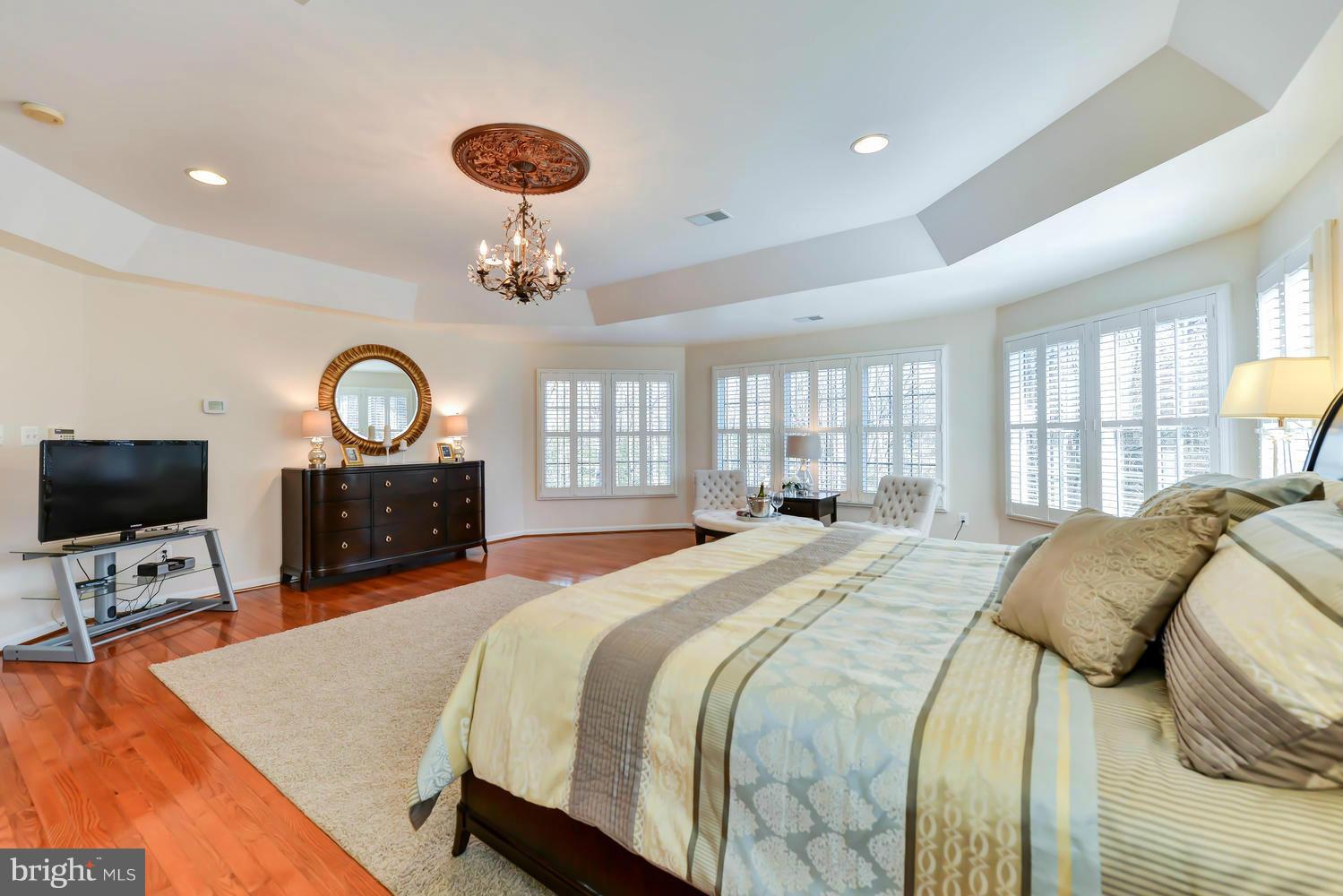 WOODLAND ESTATES - Residential