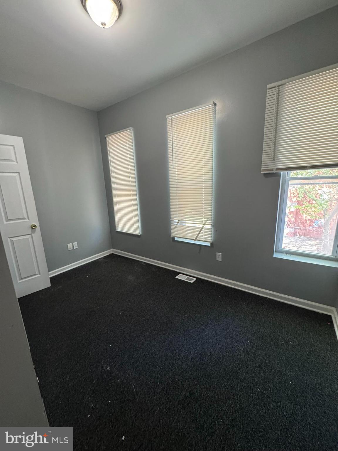 SANDTOWN-WINCHESTER - Residential