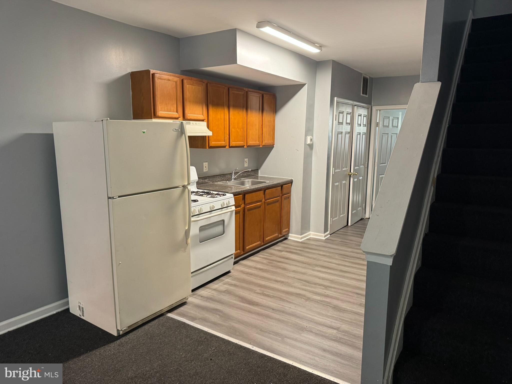 SANDTOWN-WINCHESTER - Residential