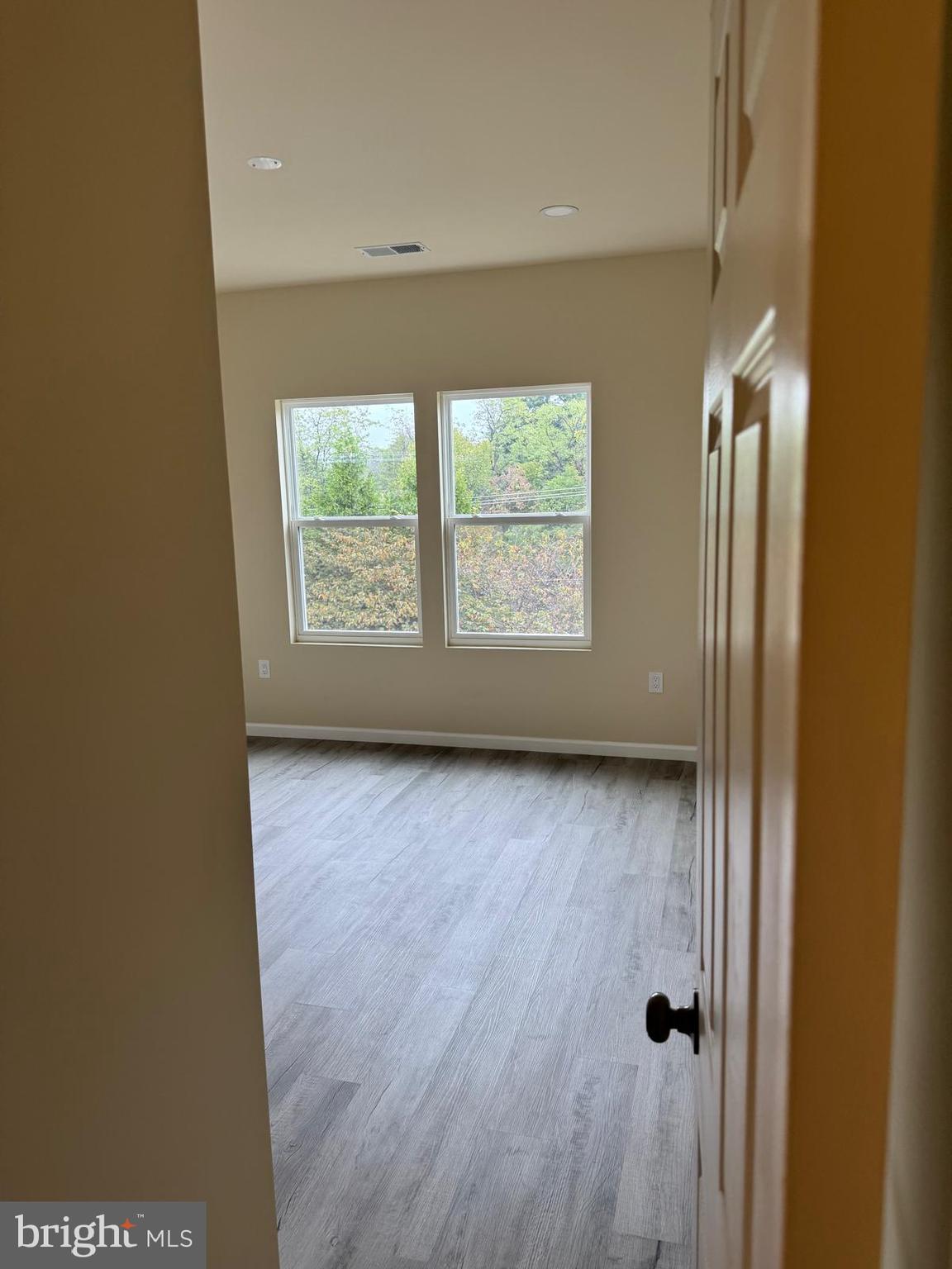 EDINBURG SQUARE - Residential