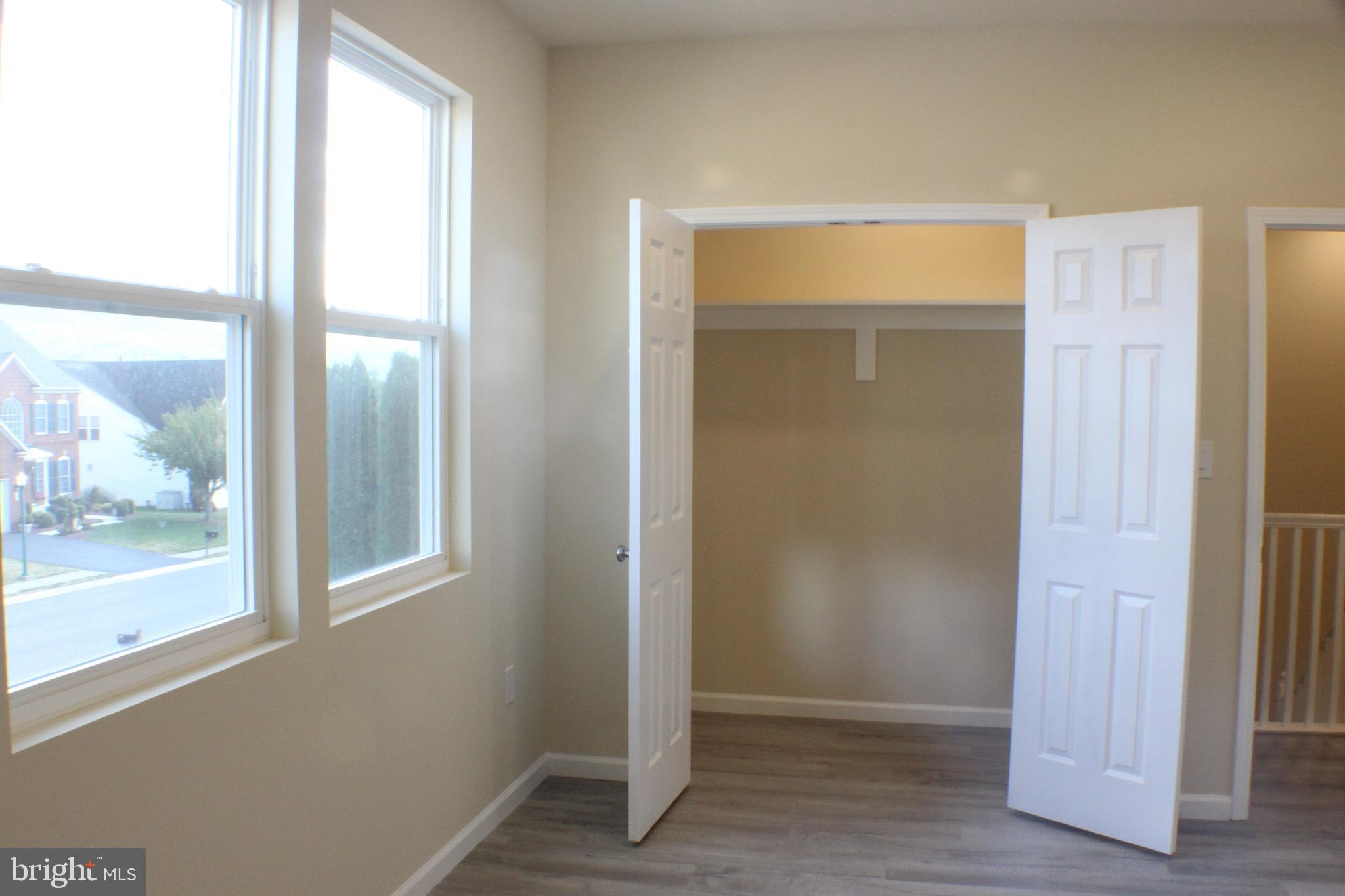 EDINBURG SQUARE - Residential