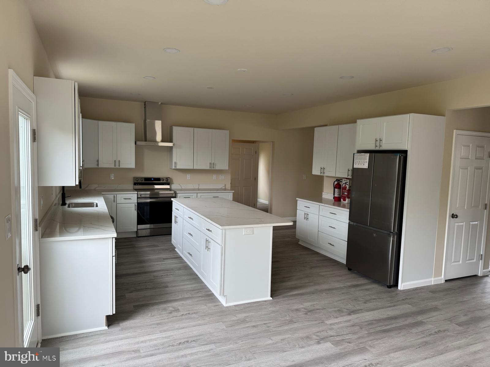 EDINBURG SQUARE - Residential