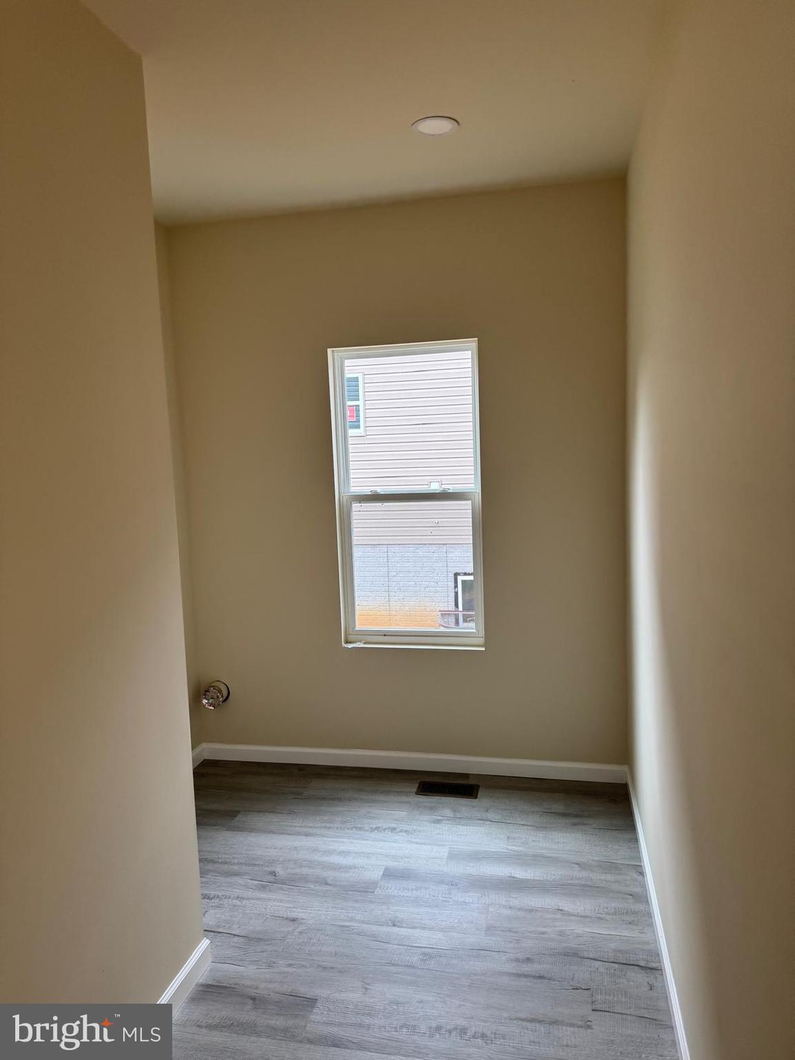 EDINBURG SQUARE - Residential