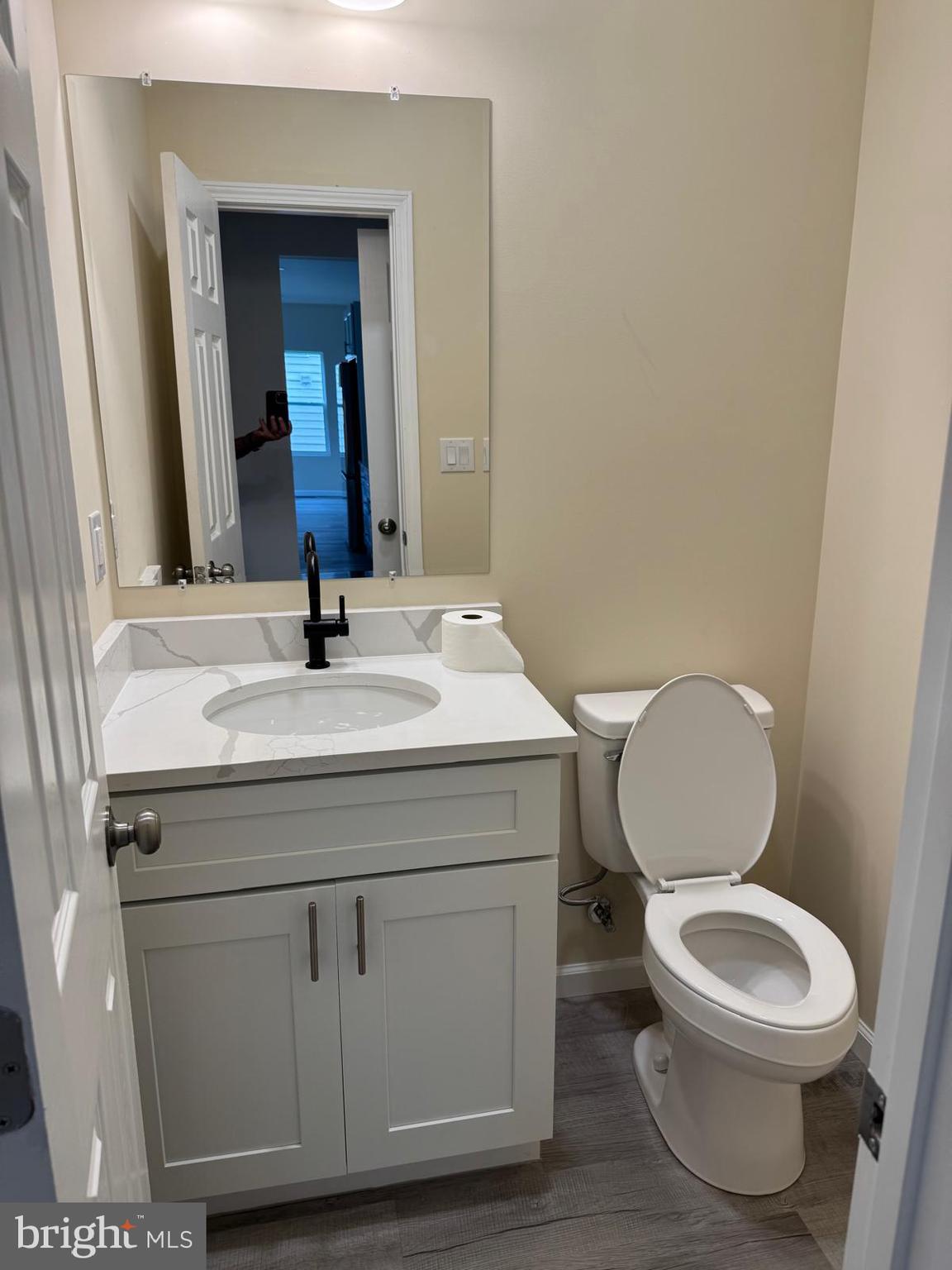 EDINBURG SQUARE - Residential