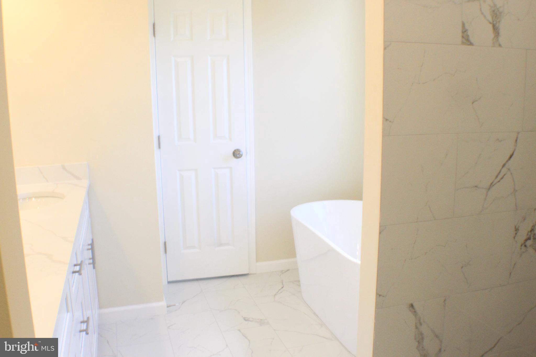 EDINBURG SQUARE - Residential