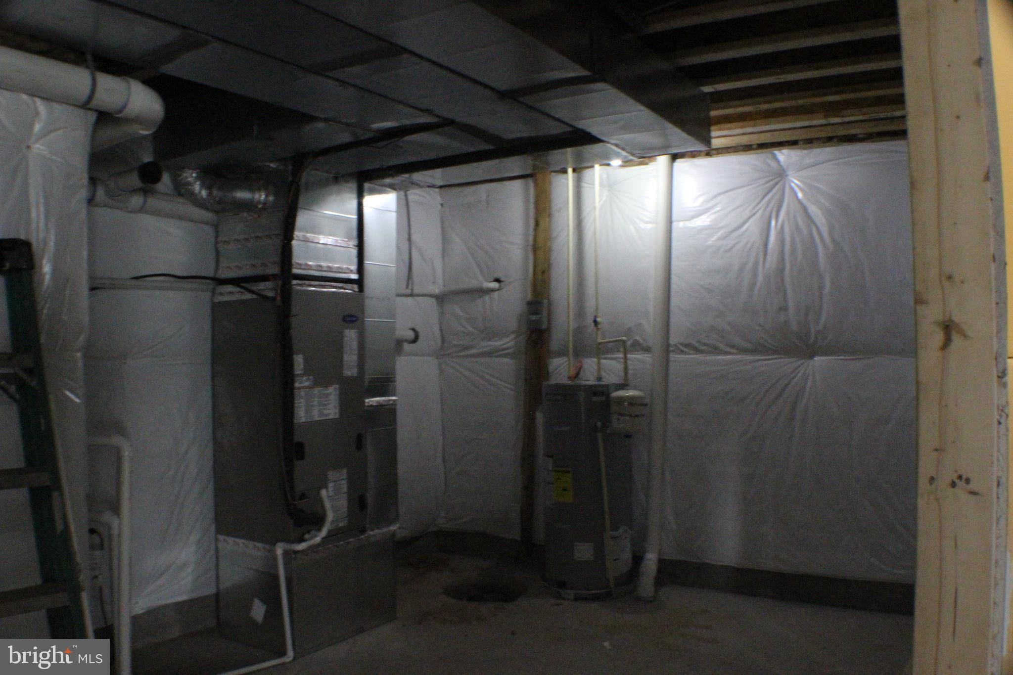 EDINBURG SQUARE - Residential