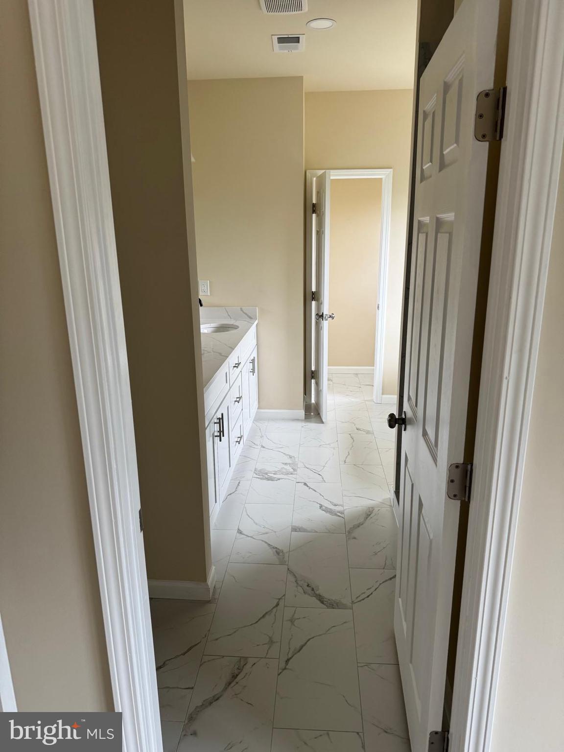 EDINBURG SQUARE - Residential