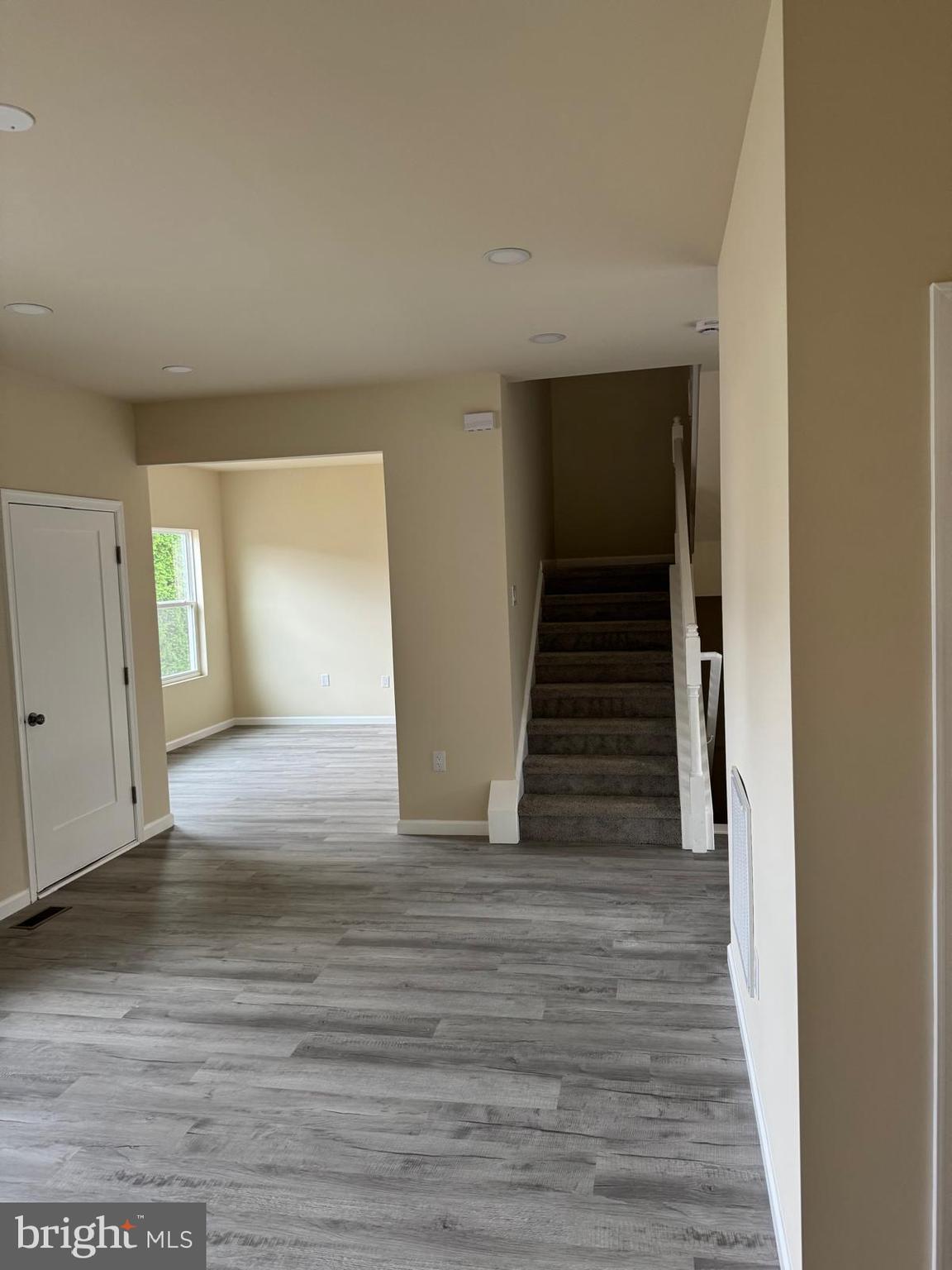 EDINBURG SQUARE - Residential