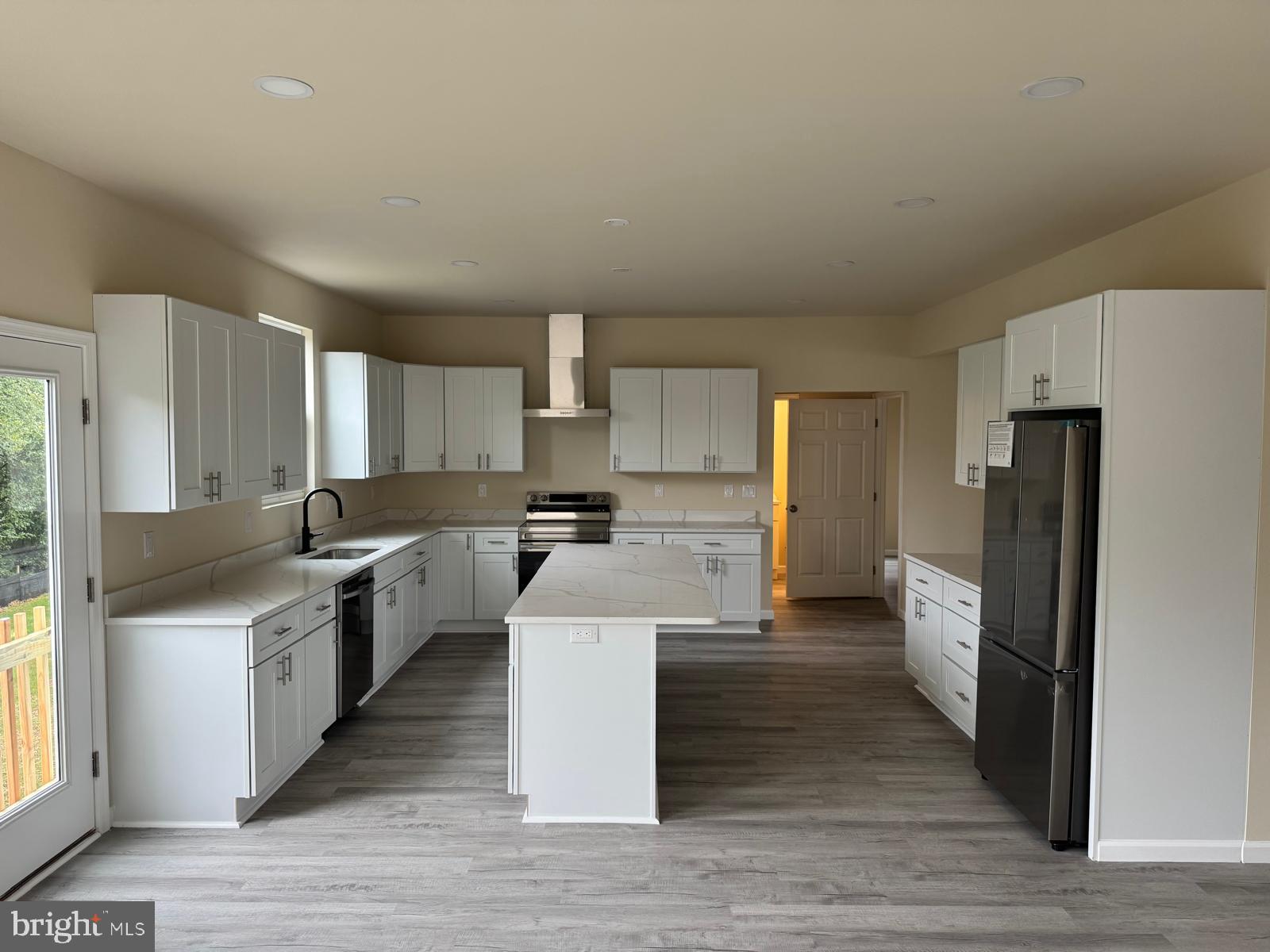 EDINBURG SQUARE - Residential