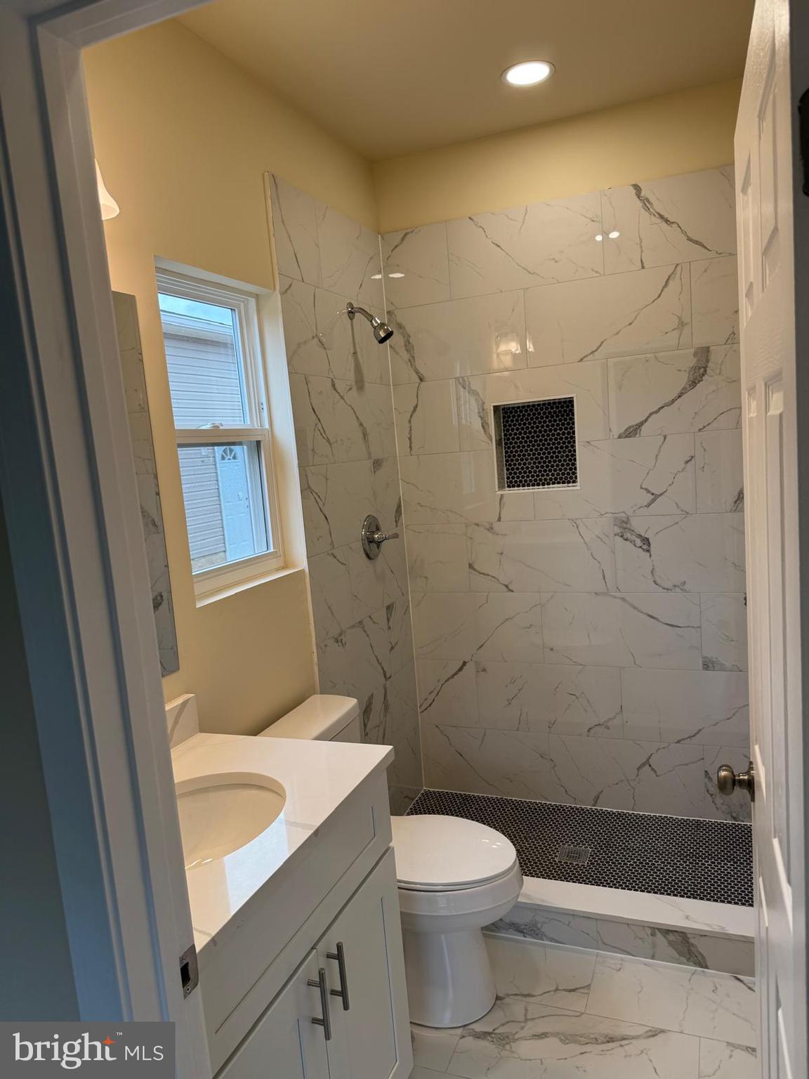 EDINBURG SQUARE - Residential