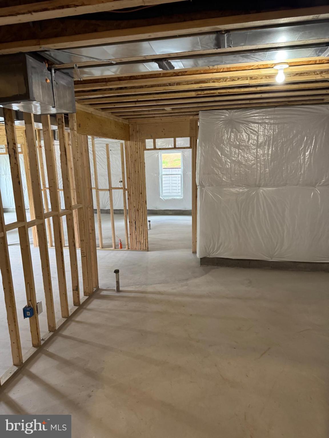 EDINBURG SQUARE - Residential