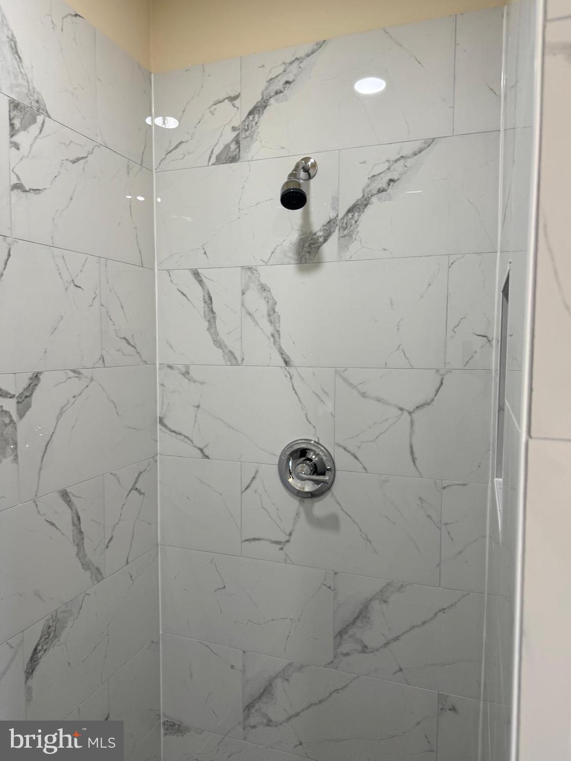 EDINBURG SQUARE - Residential