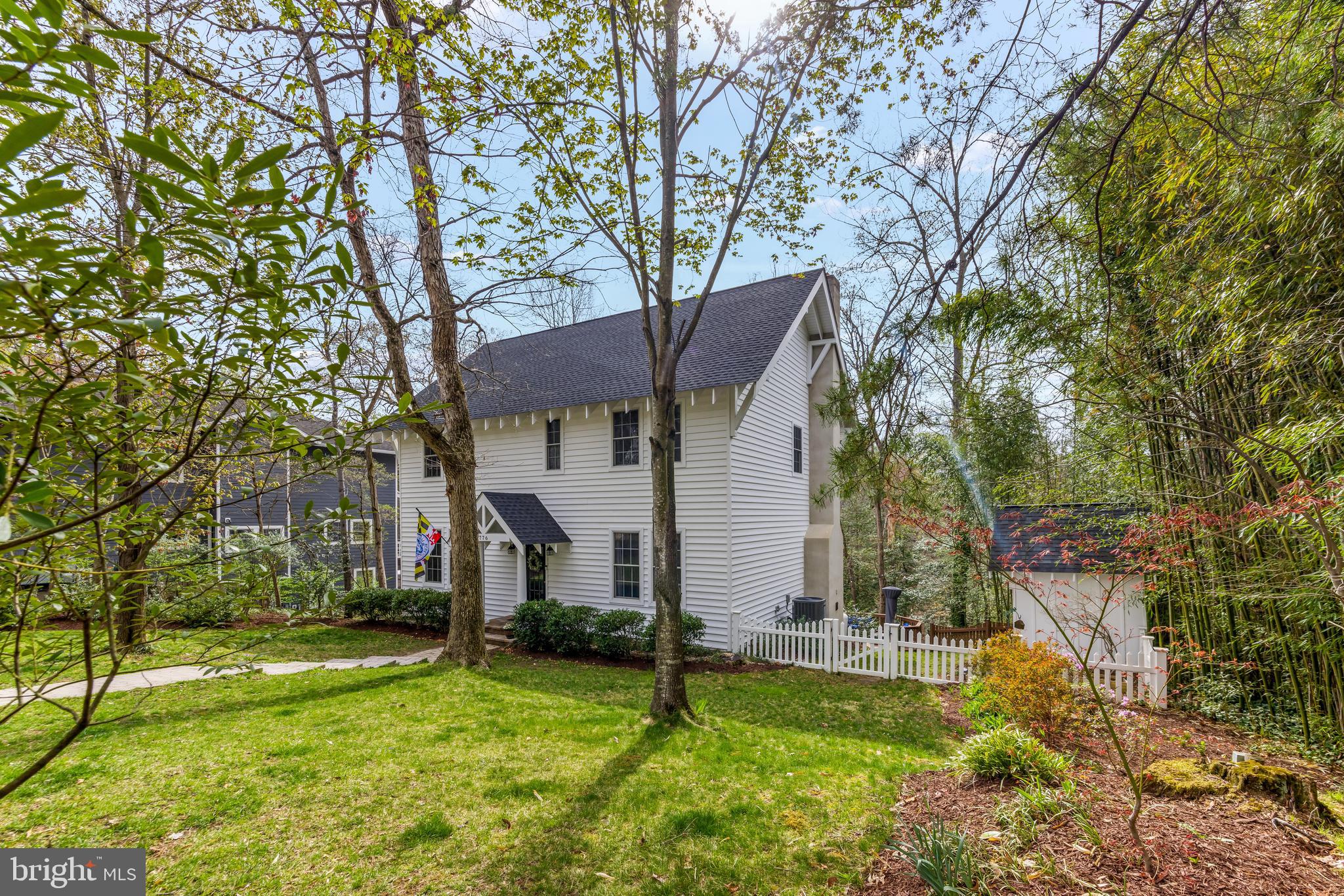 776 SNODGRASS ROAD