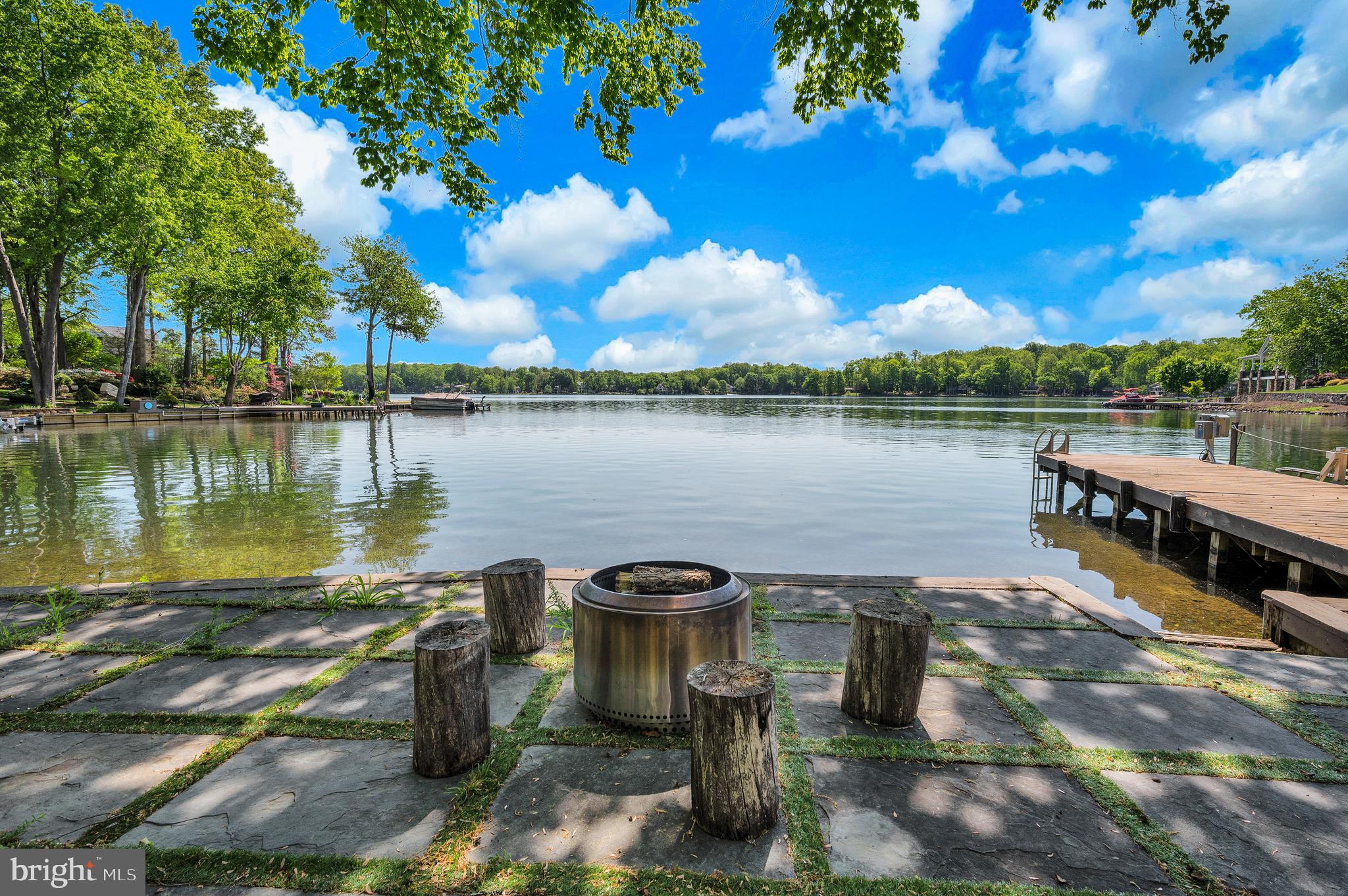 LAKE OF THE WOODS - Residential