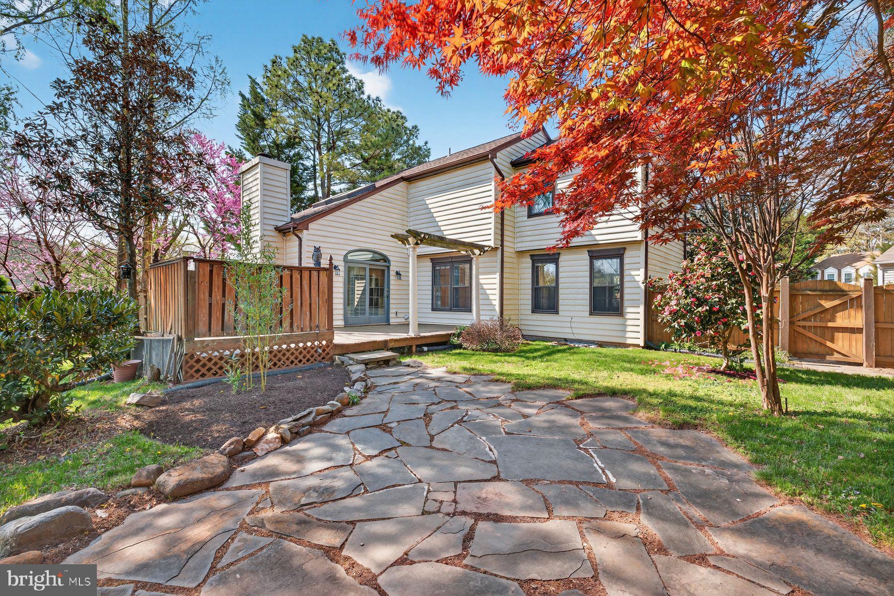 BELLE POND FARM - Residential