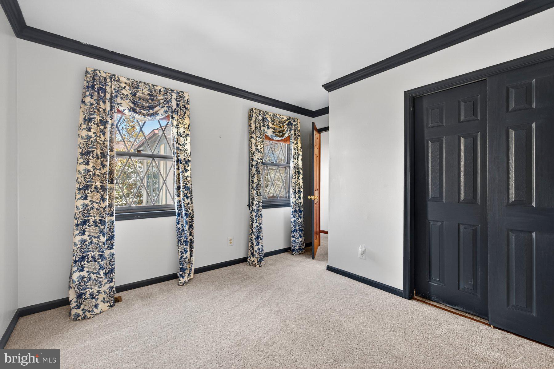 BELLE POND FARM - Residential