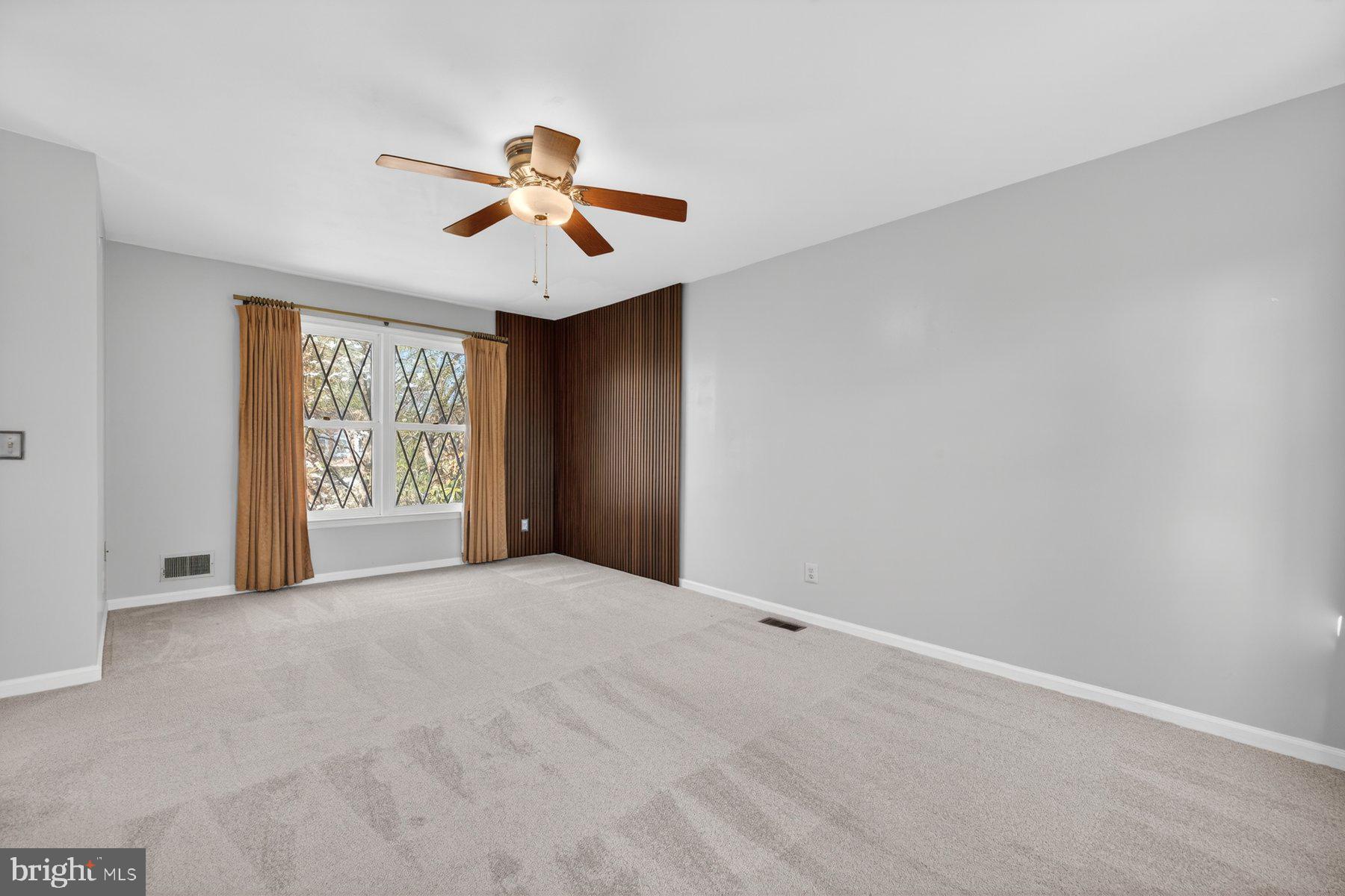 BELLE POND FARM - Residential