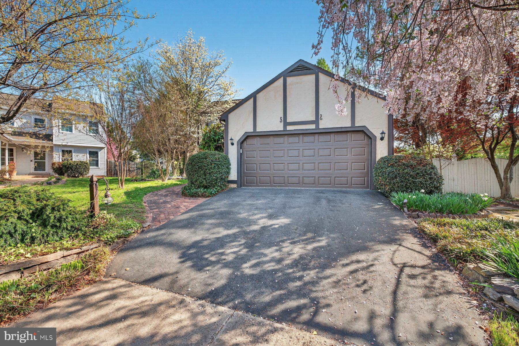 BELLE POND FARM - Residential