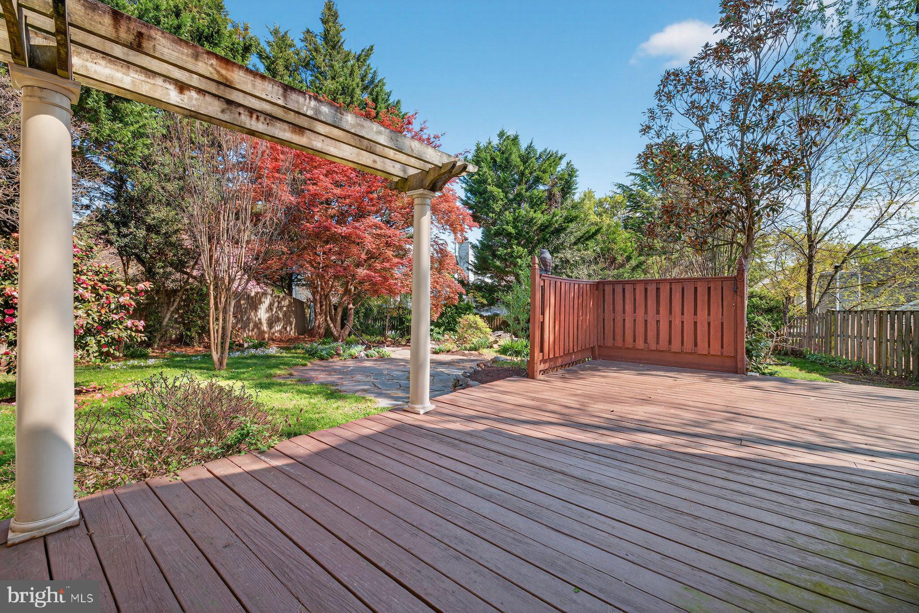 BELLE POND FARM - Residential