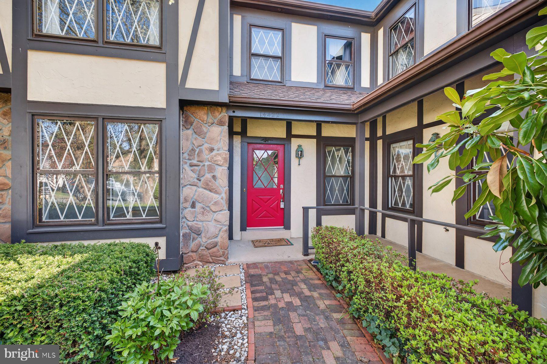 BELLE POND FARM - Residential