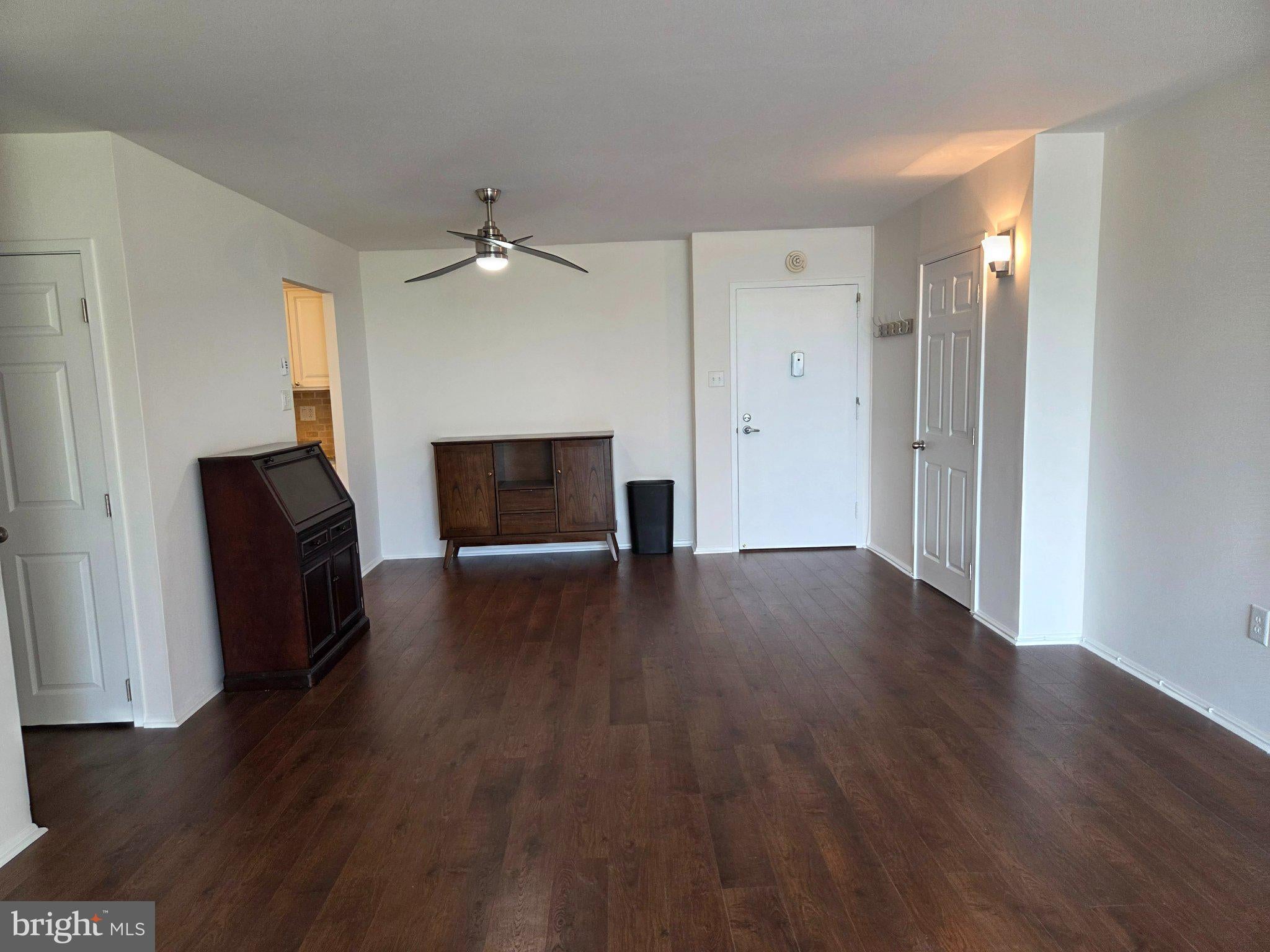 666 W GERMANTOWN PIKE 2103