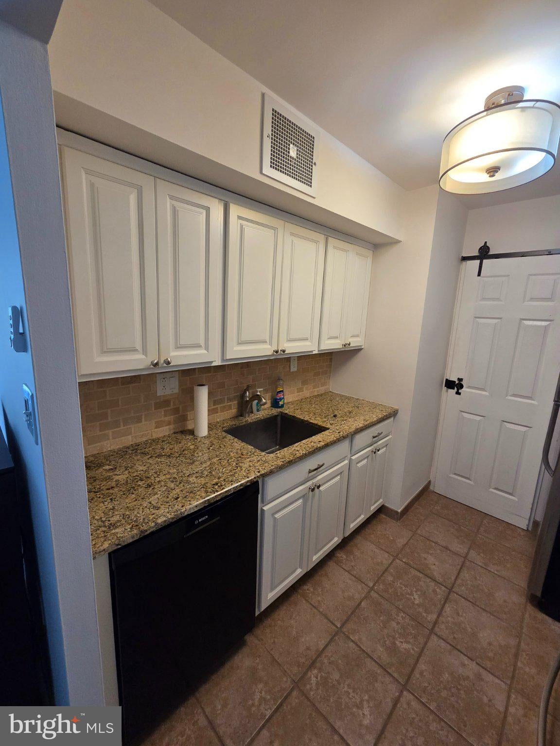 666 W GERMANTOWN PIKE 2103
