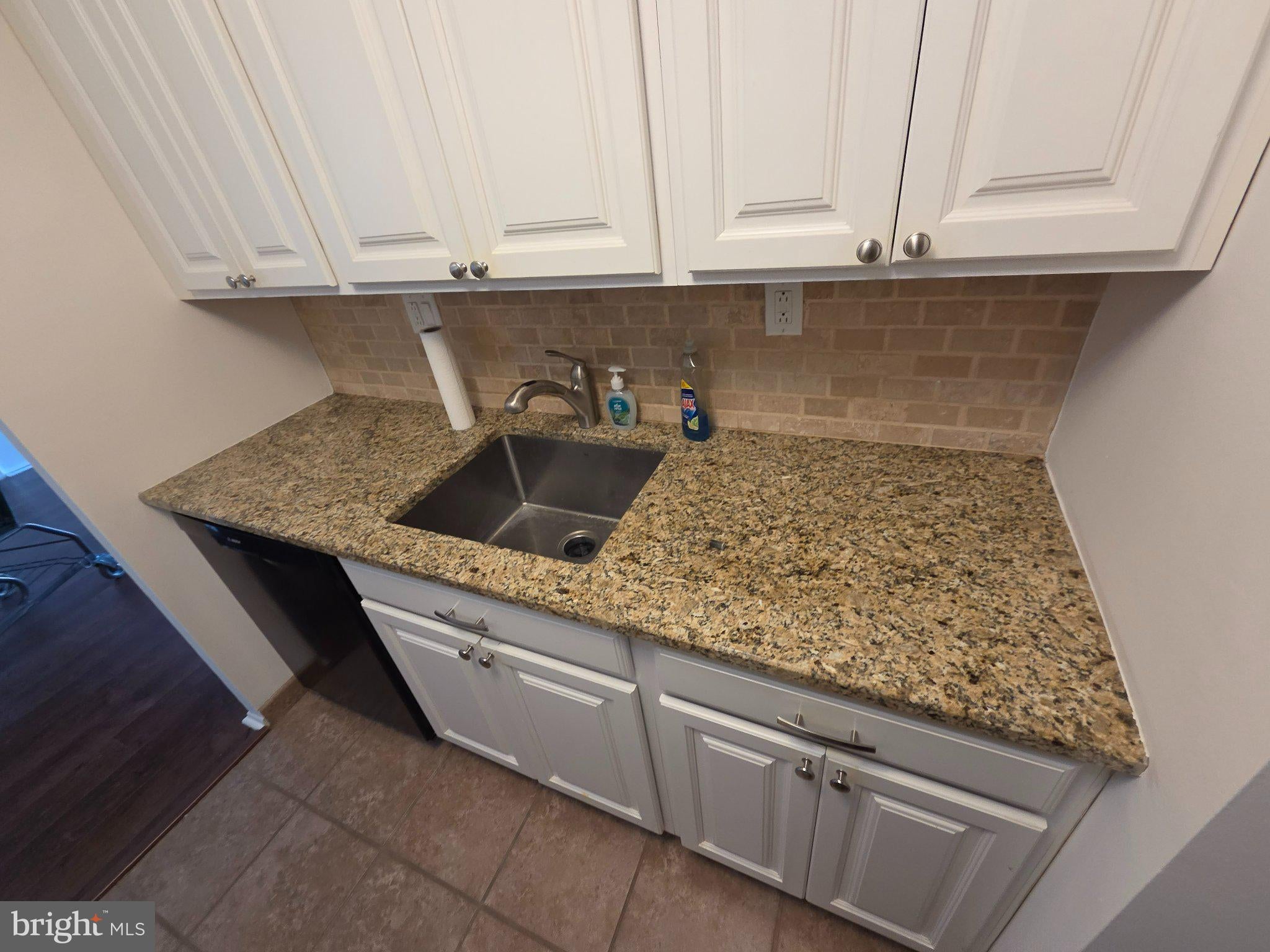 666 W GERMANTOWN PIKE 2103