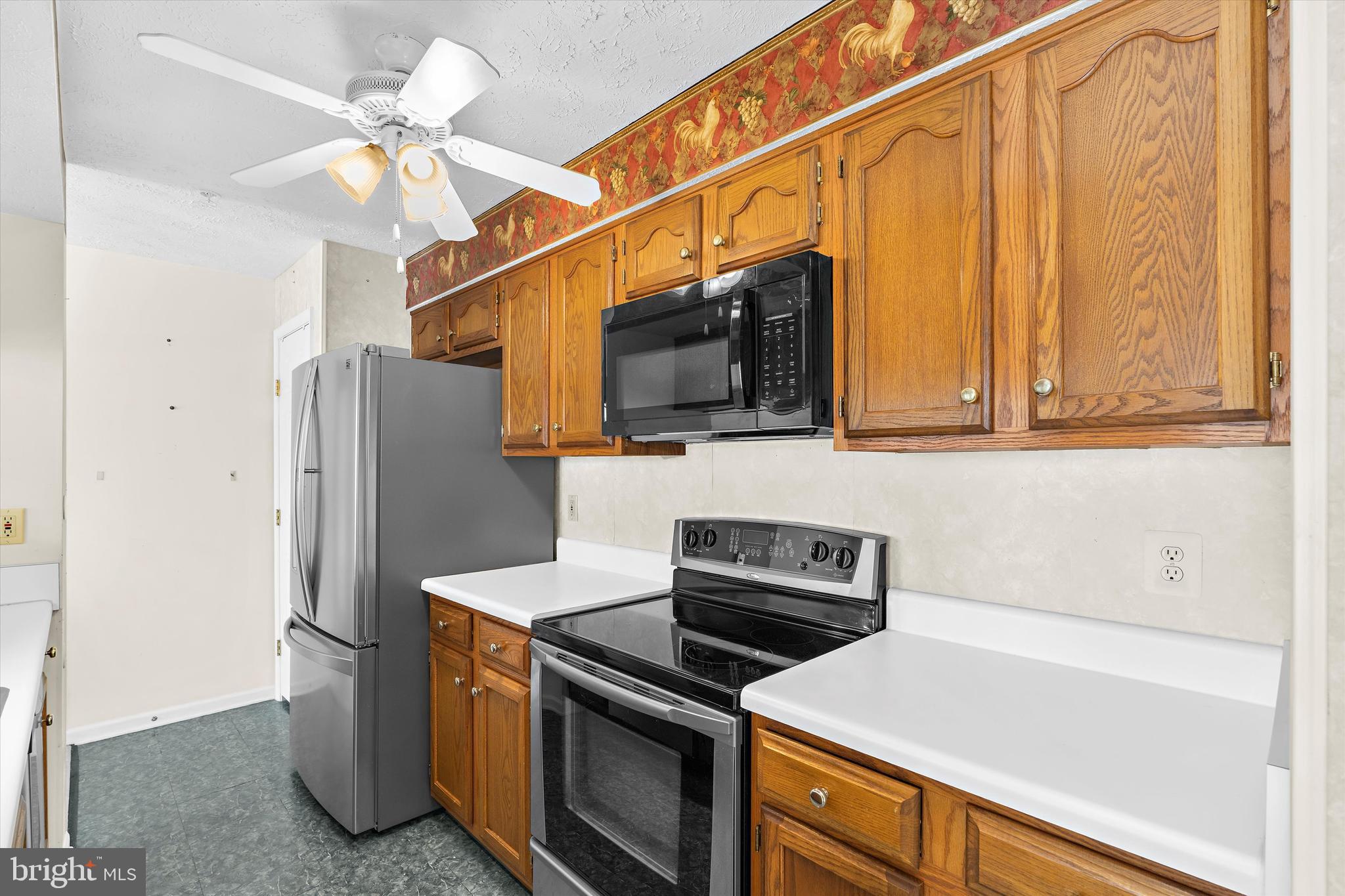 DEEP CREEK COMMONS - Residential