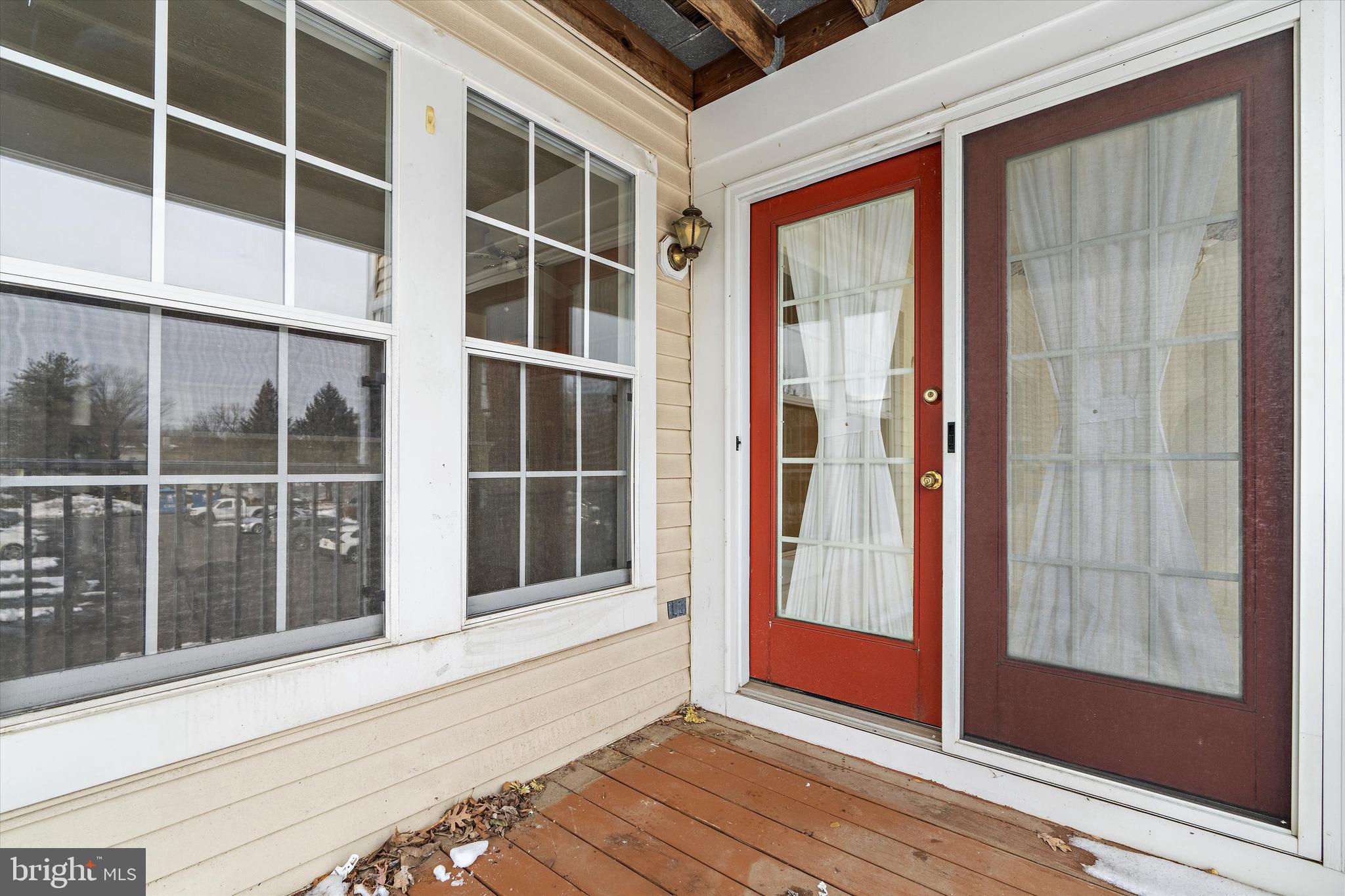 DEEP CREEK COMMONS - Residential