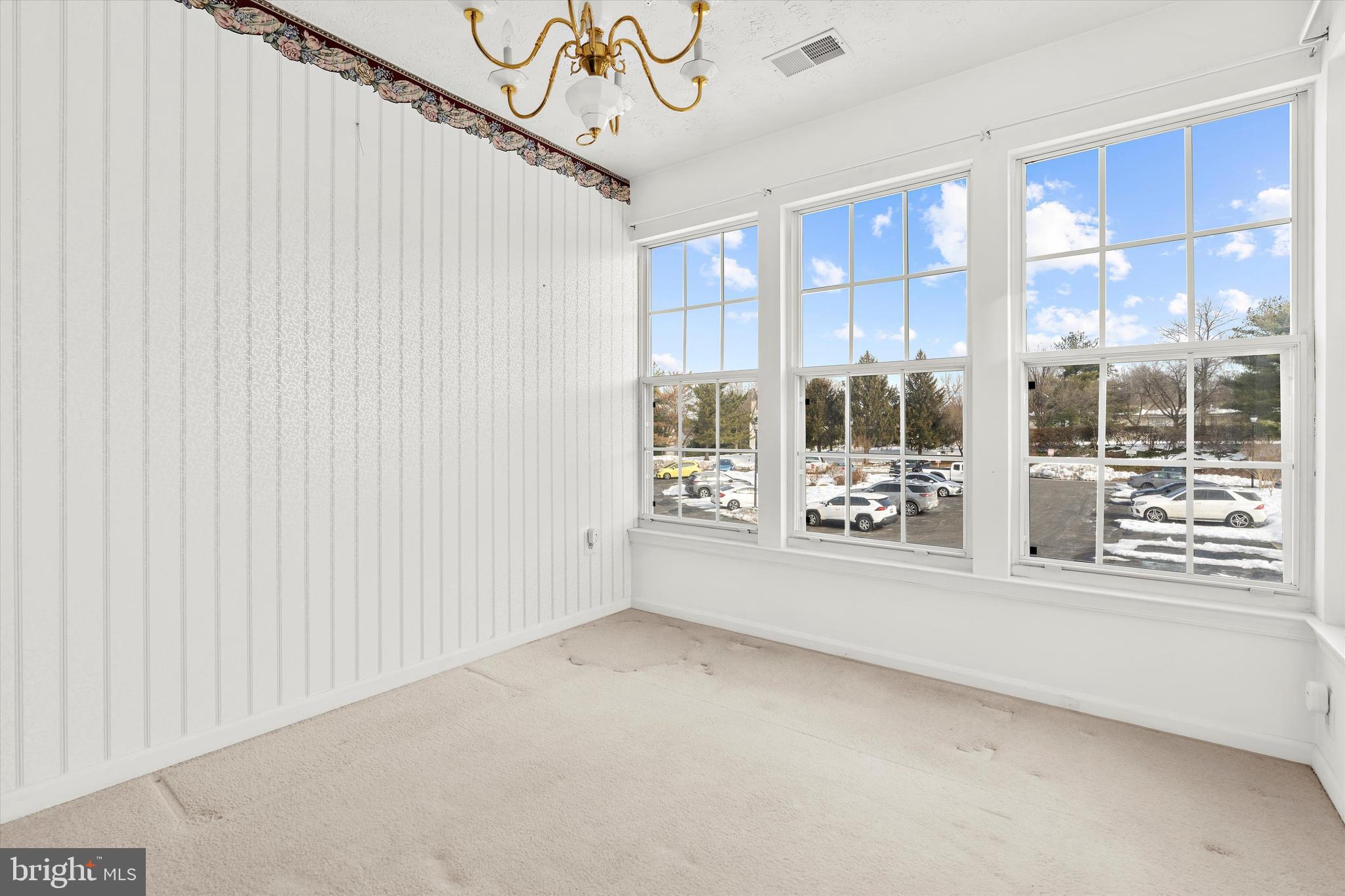 DEEP CREEK COMMONS - Residential