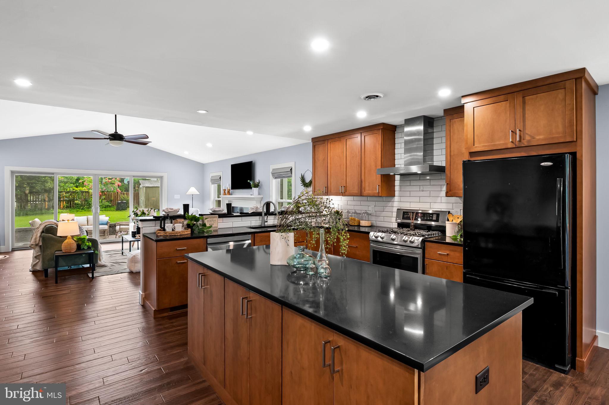 WEST SEVERNA PARK - Residential